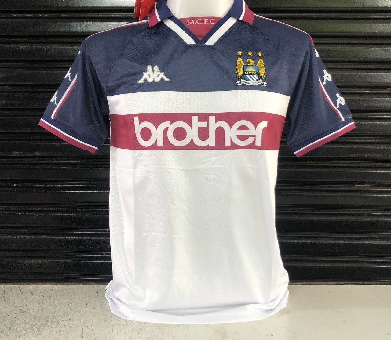Vintage Vintage Jersey Manchester City 1997-1998 Away Kit Size US XL / EU 56 / 4 - 1 Thumbnail