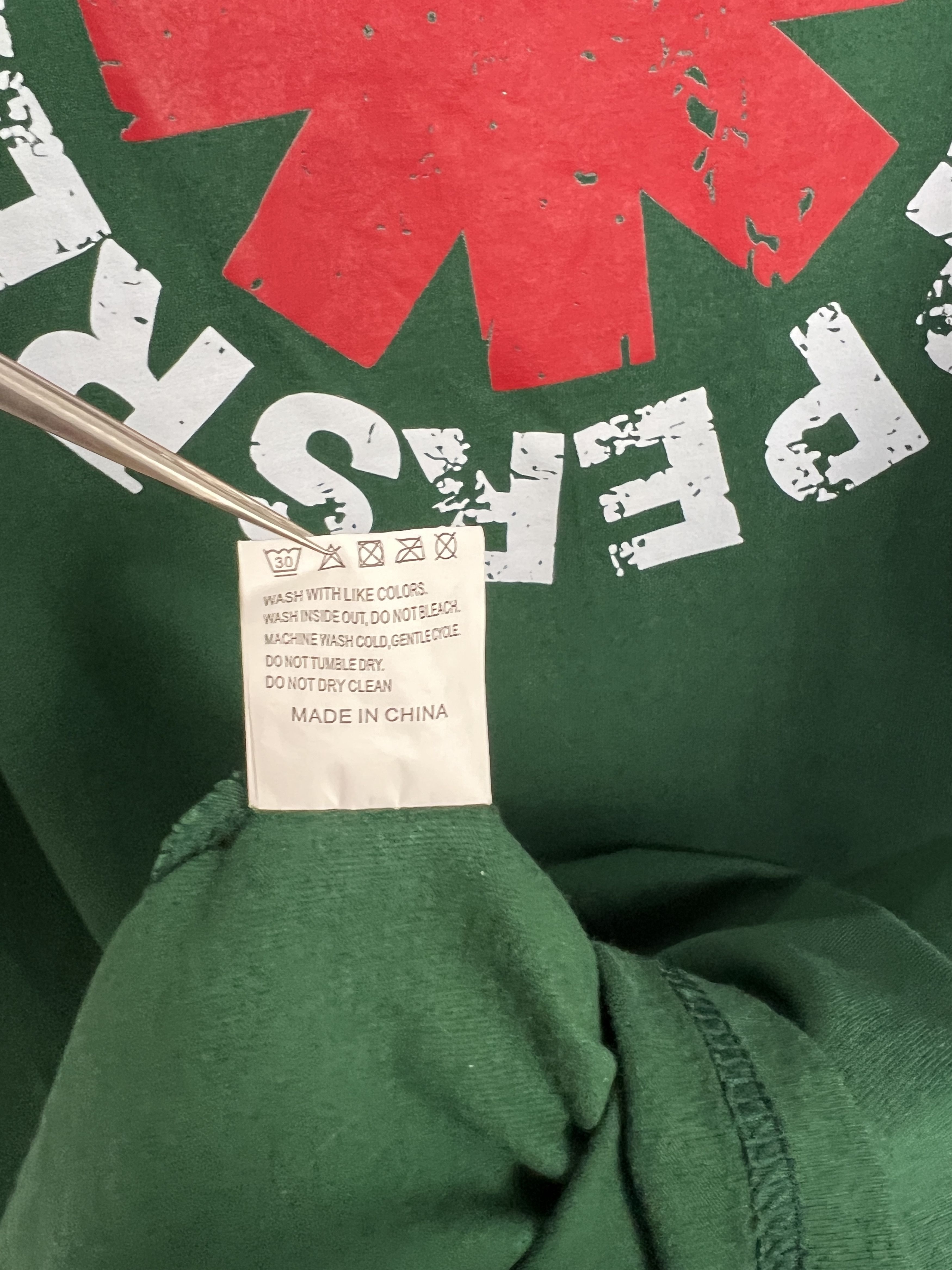 Vintage Vintage RHCP Red Hot Chili Peppers Over Print Tee 5XL Size US XXL / EU 58 / 5 - 9 Thumbnail