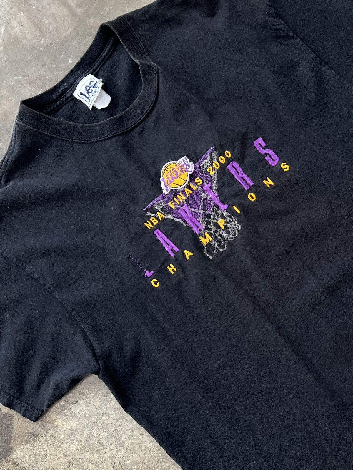 NBA Vintage 2000 Y2K NBA Finals Lakers Champions Lee Tee XL Size US XL / EU 56 / 4 - 1 Thumbnail