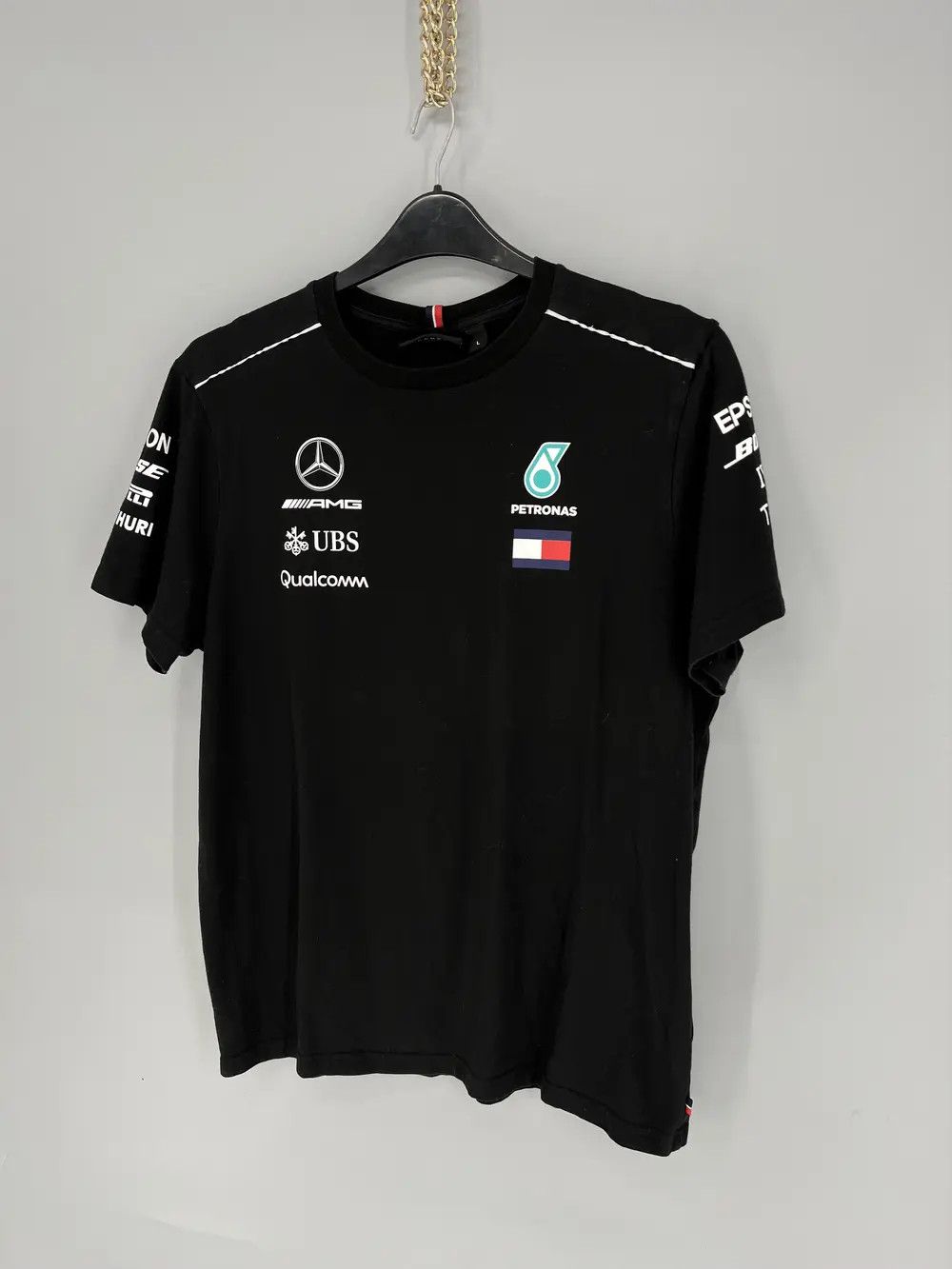 Mercedes-Benz Vintage Mercedes Benz AMG Petronas Tommy Hilfiger Racing Tee Size US L / EU 52-54 / 3 - 3 Thumbnail