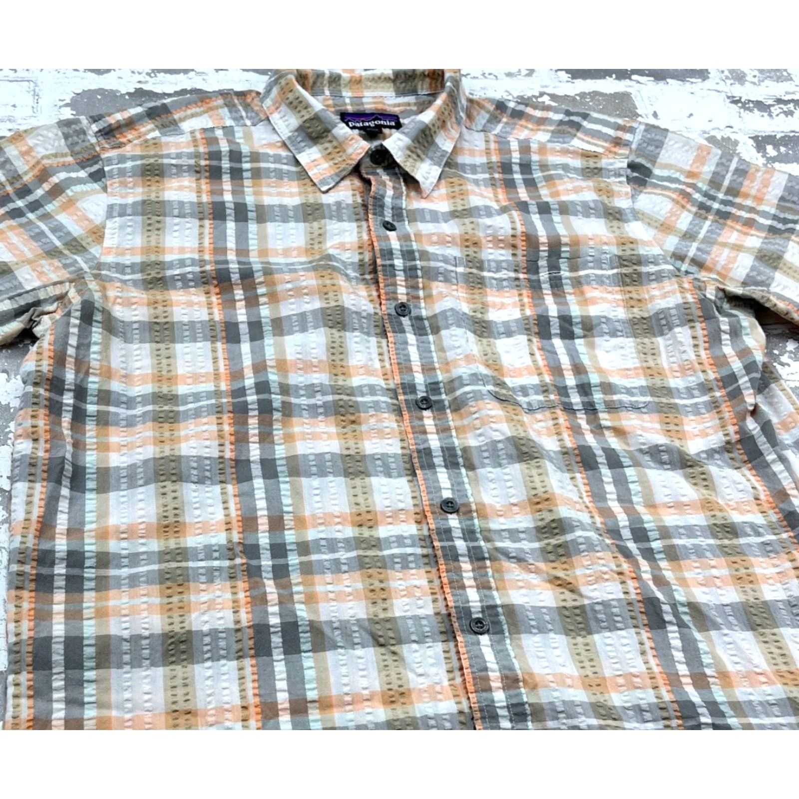 Patagonia Patagonia Shirt Men Large Orange Gray Button Up Seersucker Plaid Camp Hiking Size US L / EU 52-54 / 3 - 5 Thumbnail