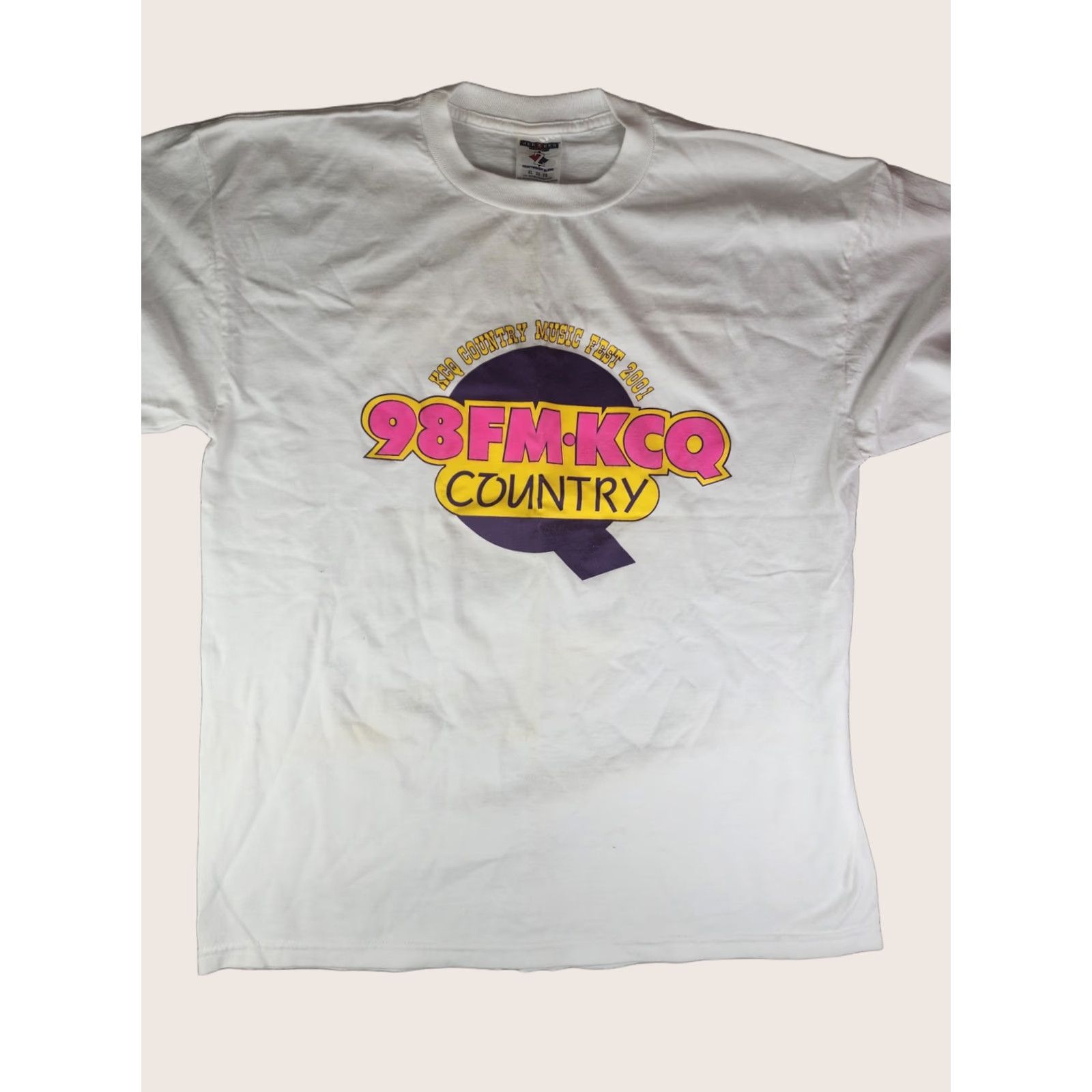 Gildan VINTAGE 98 FM KCQ COUNTRY MUSIC FEST Shirt Trace Adkins XL Men White T-Shirt Music Kenny 2000s Gildan Size US XL / EU 56 / 4 - 1 Thumbnail