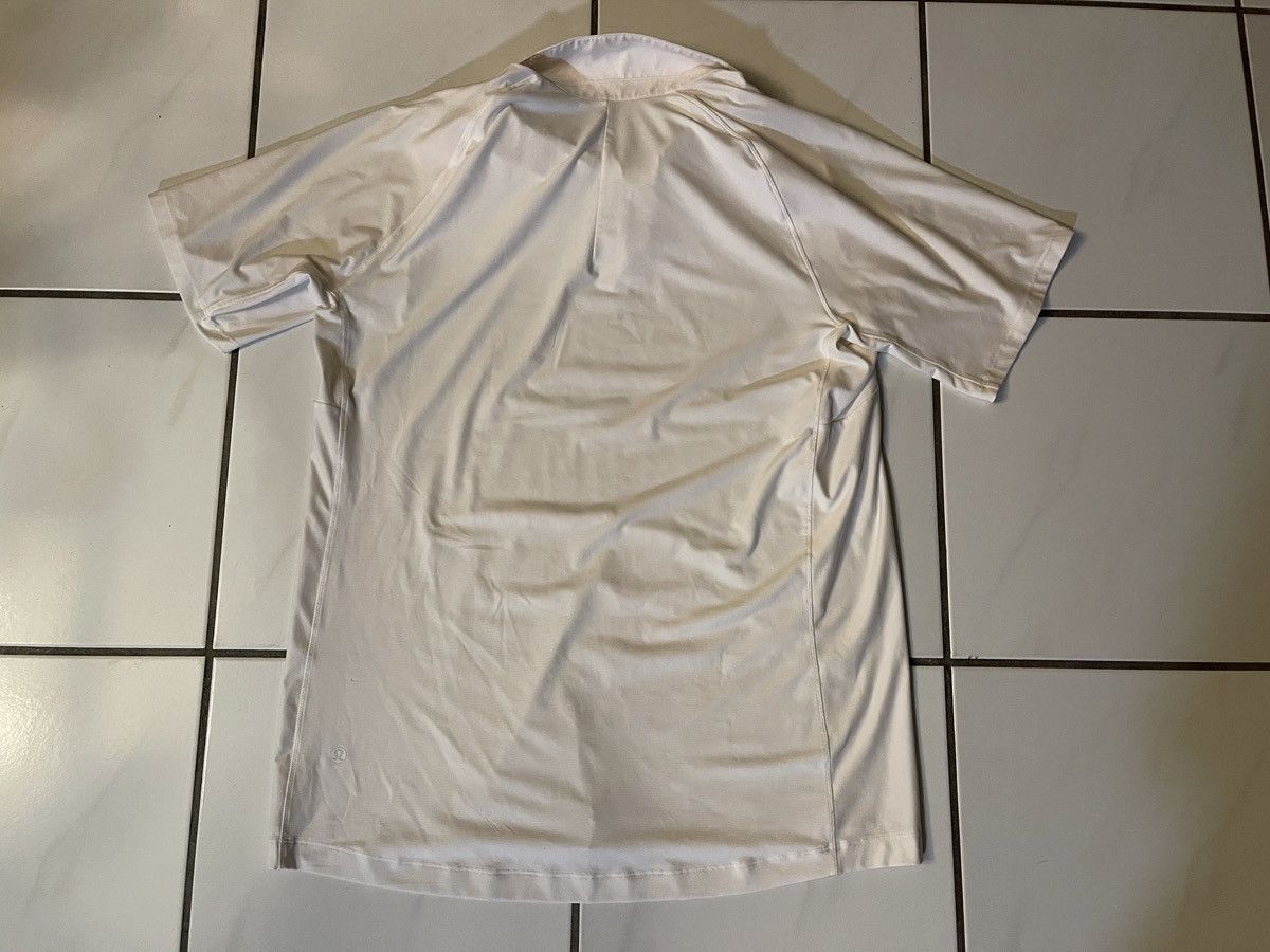 Lululemon Lululemon Performance Men’s Large ? Polo Shirt Snap Front Size US L / EU 52-54 / 3 - 6 Thumbnail