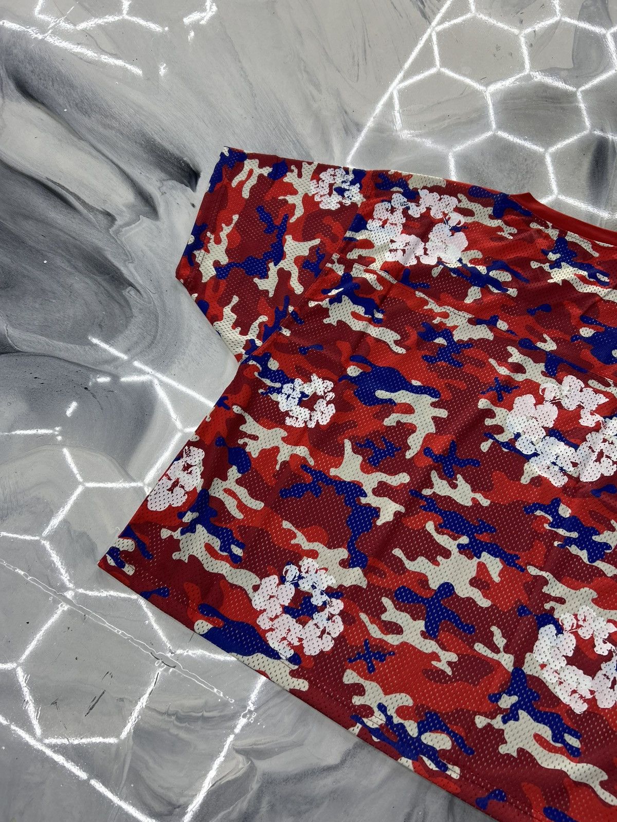 DENIM TEARS Denim Tears Red Blue Camo Cotton Wreath Jersey Size M Size US M / EU 48-50 / 2 - 11 Thumbnail
