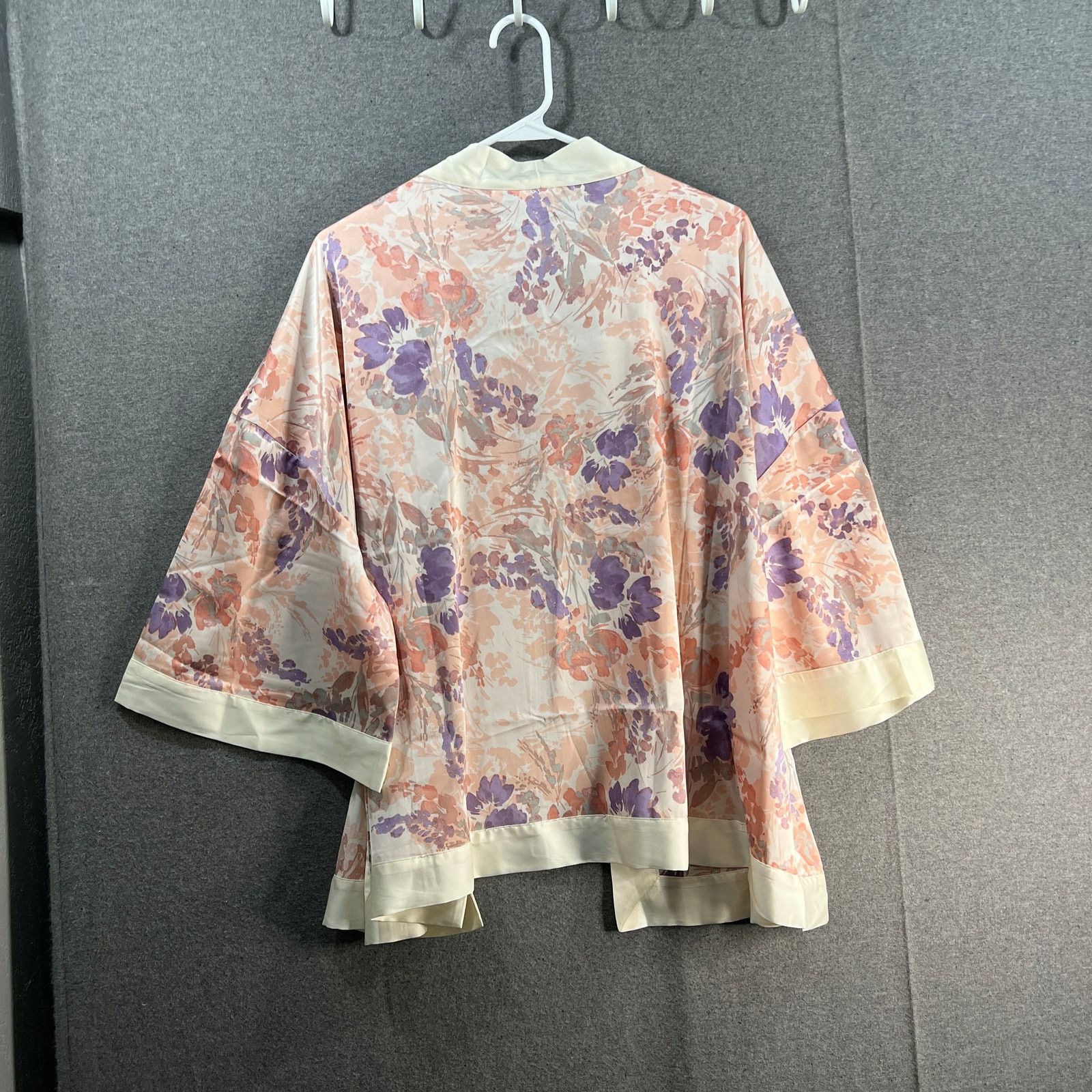 Other Breezies Open Front Short Sleeve Lounge Topper Size XL/1X Size XL / US 12-14 / IT 48-50 - 2 Thumbnail