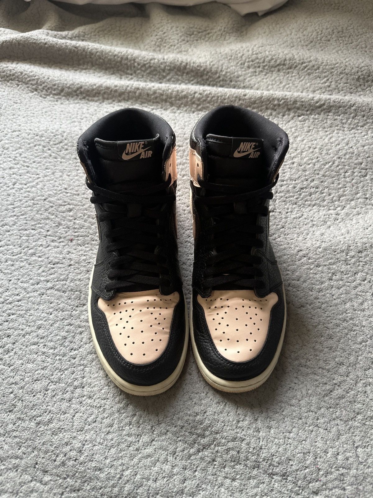Jordan Brand Jordan 1 Crimson Tint Size US 11 / EU 44 - 3 Thumbnail