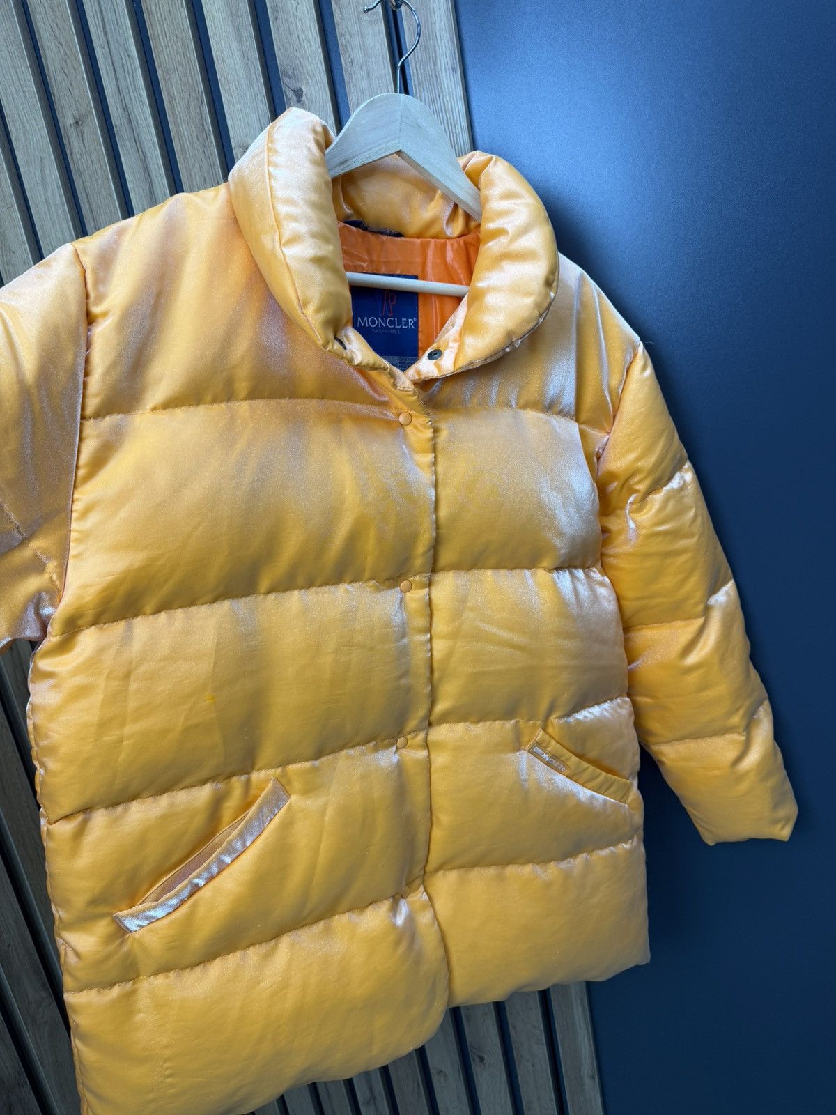 Moncler Grenoble Moncler Grenoble Women’s Orange Down Puffer Jacket Size 2 Size M / US 6-8 / IT 42-44 - 17 Thumbnail