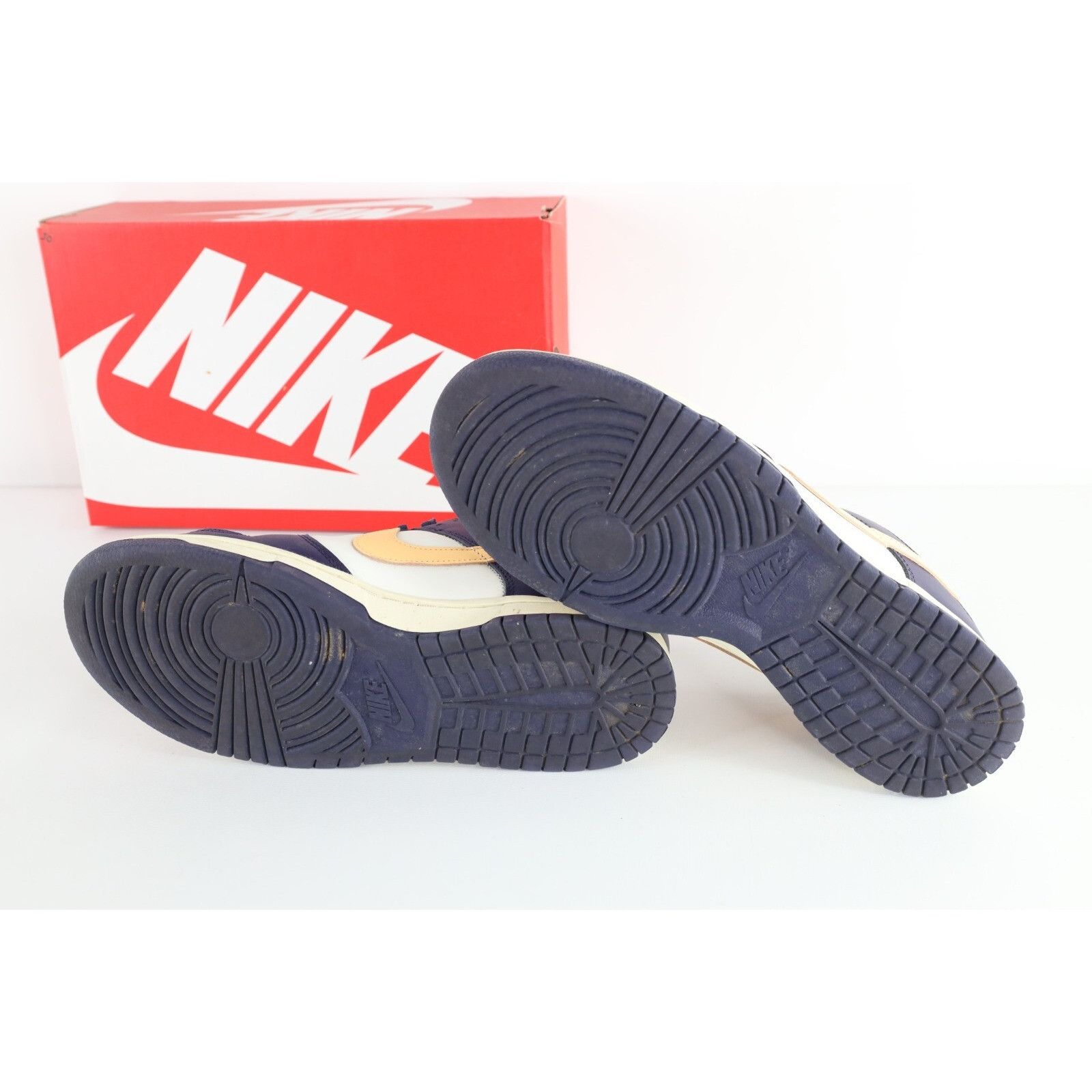 Nike Nike Dunk Low Retro From Nike To You Skateboard Shoes Size US 9 / EU 42 - 11 Thumbnail