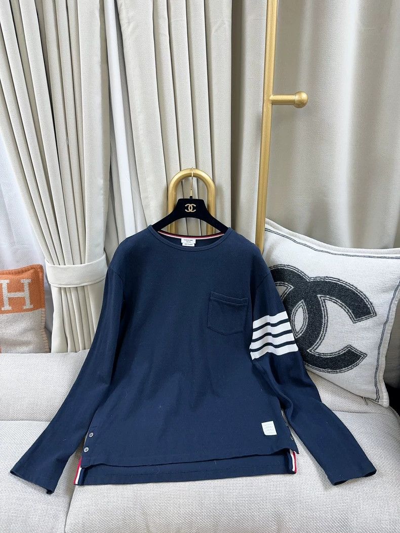 Thom browne Classic navy blue sleeves horizontal stripe lon