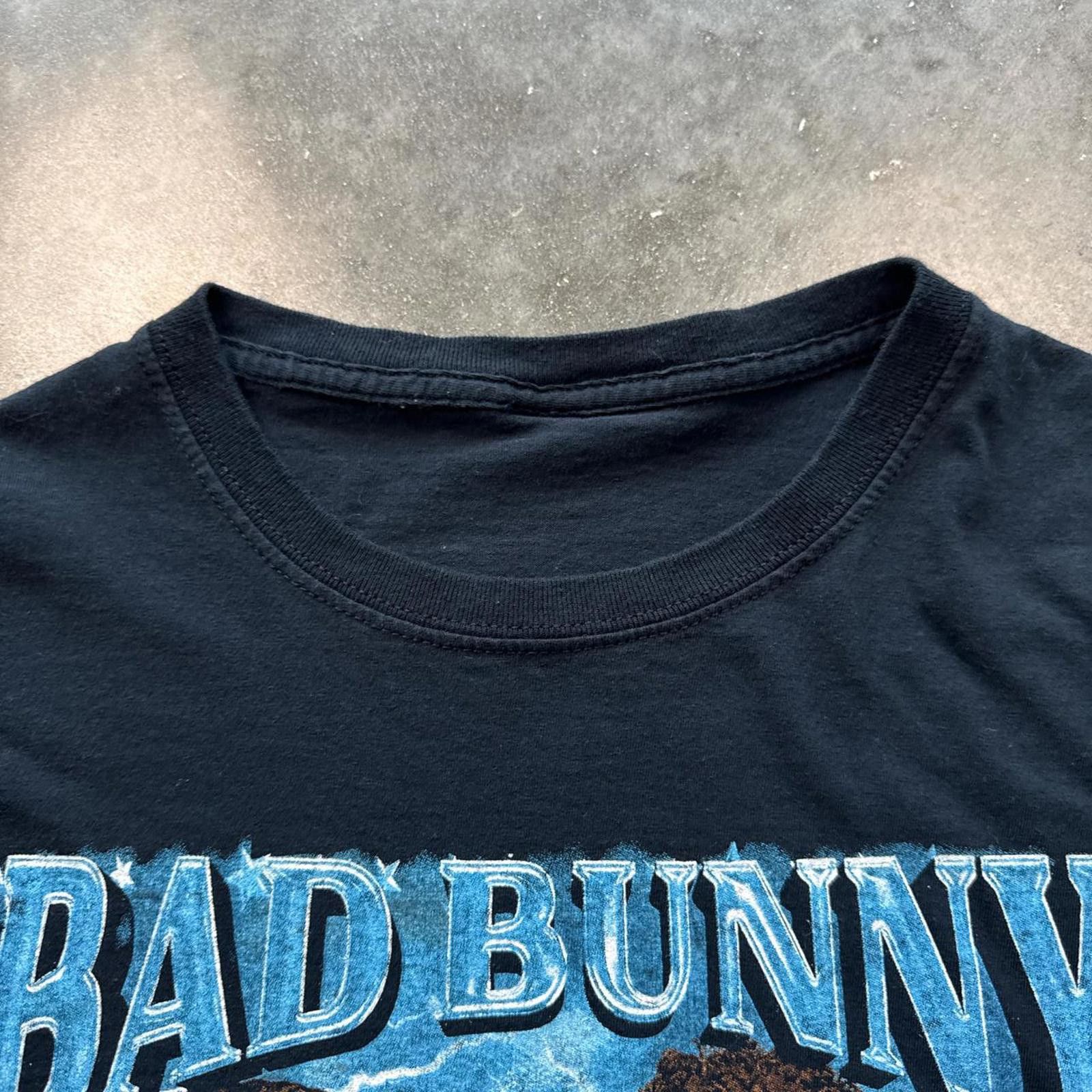 Other Bad Bunny 2022 "El Ultimo Tour Del Mundo" Tour T-Shirt Size US L / EU 52-54 / 3 - 5 Thumbnail