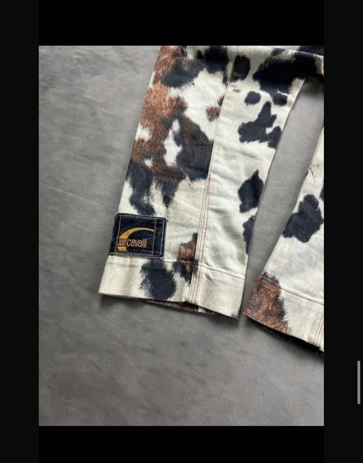Roberto Cavalli Roberto Cavalli - Cow Print / Animal Print Capri Pants Size 27" / US 4 / IT 40 - 12 Thumbnail