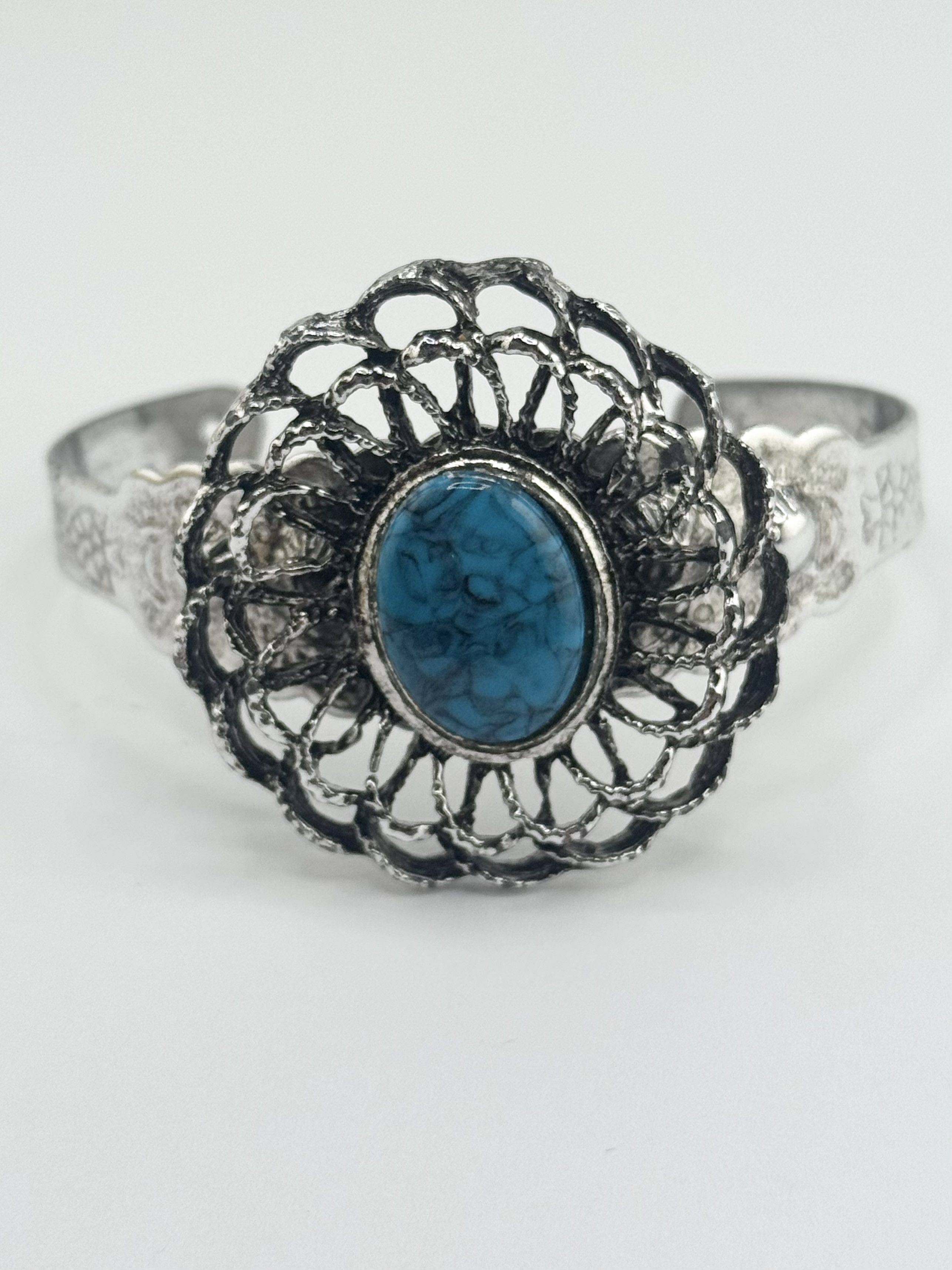 Vintage silver tone turquoise cuff bracelet