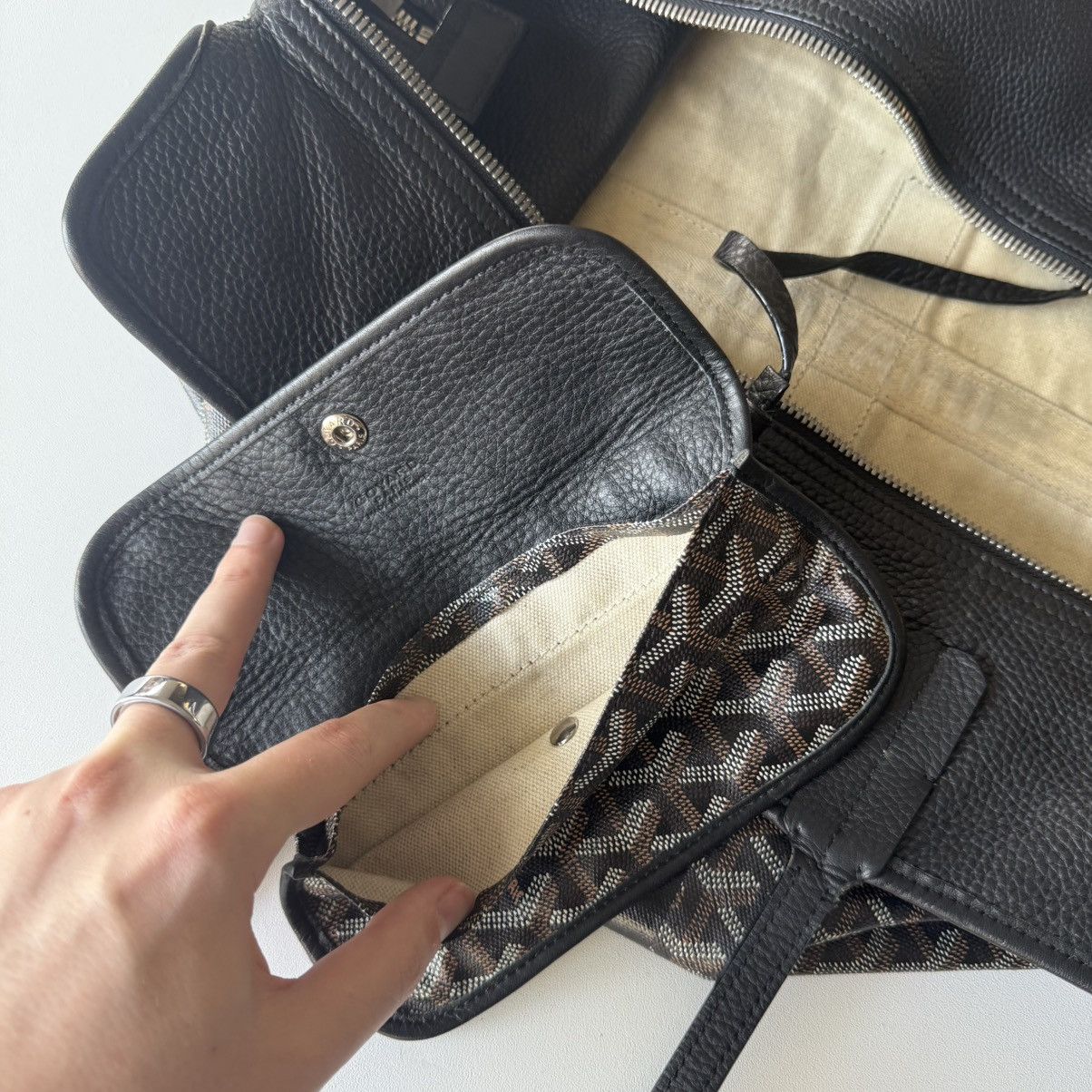 Goyard 2011 Goyard Discontinued Hardy GM Bag Size ONE SIZE - 19 Thumbnail