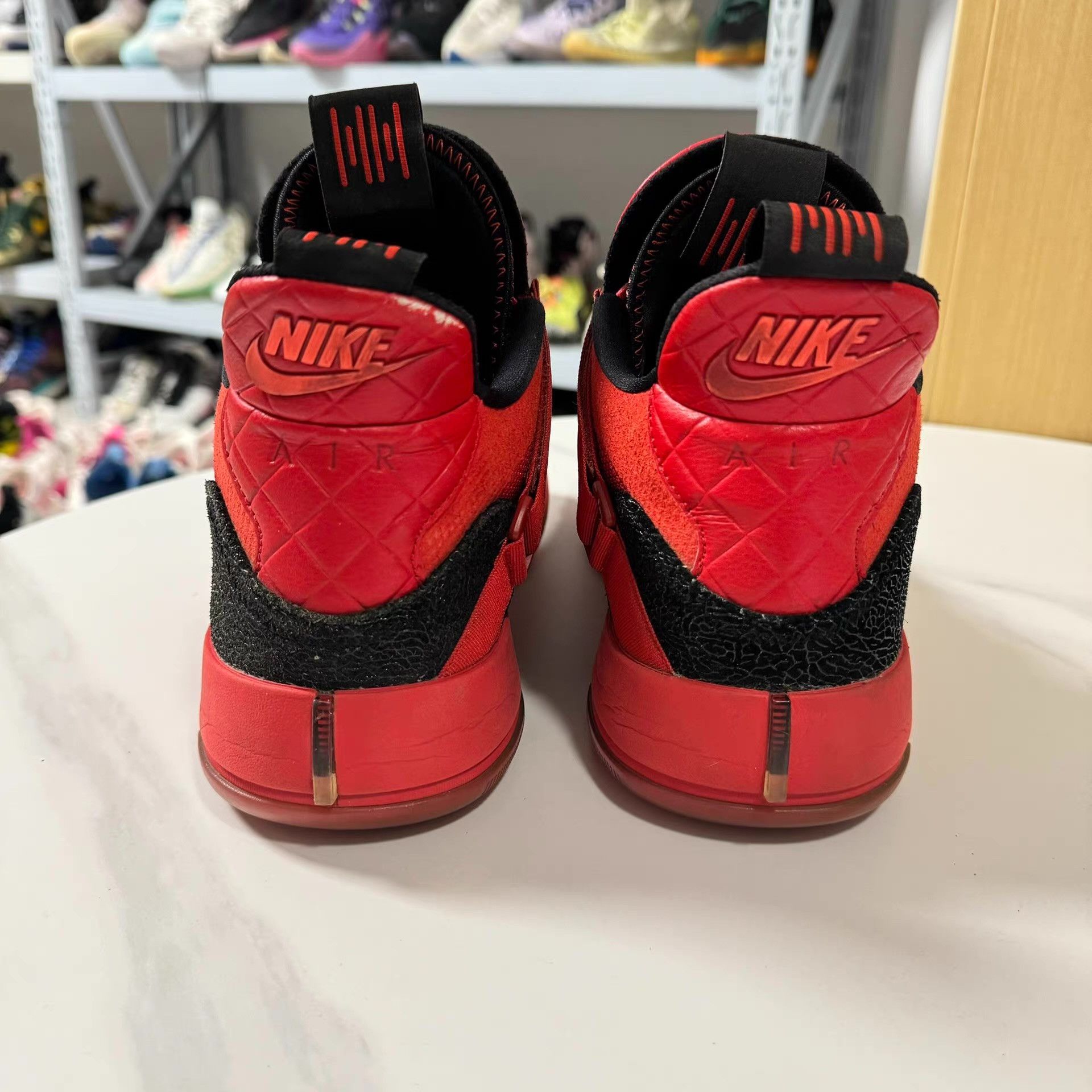 Nike Air Jordan 33, equipped with FastFit system Q10 Size US 10.5 / EU 43-44 - 2 Thumbnail