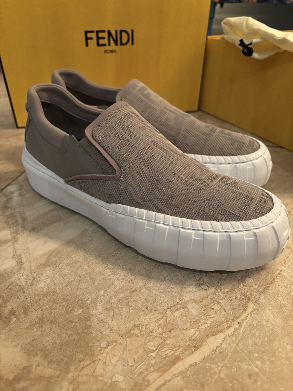 Fendi Fendi Slip-on Sneakers like New FF Flash Size US 9 / EU 42 - 1 Thumbnail