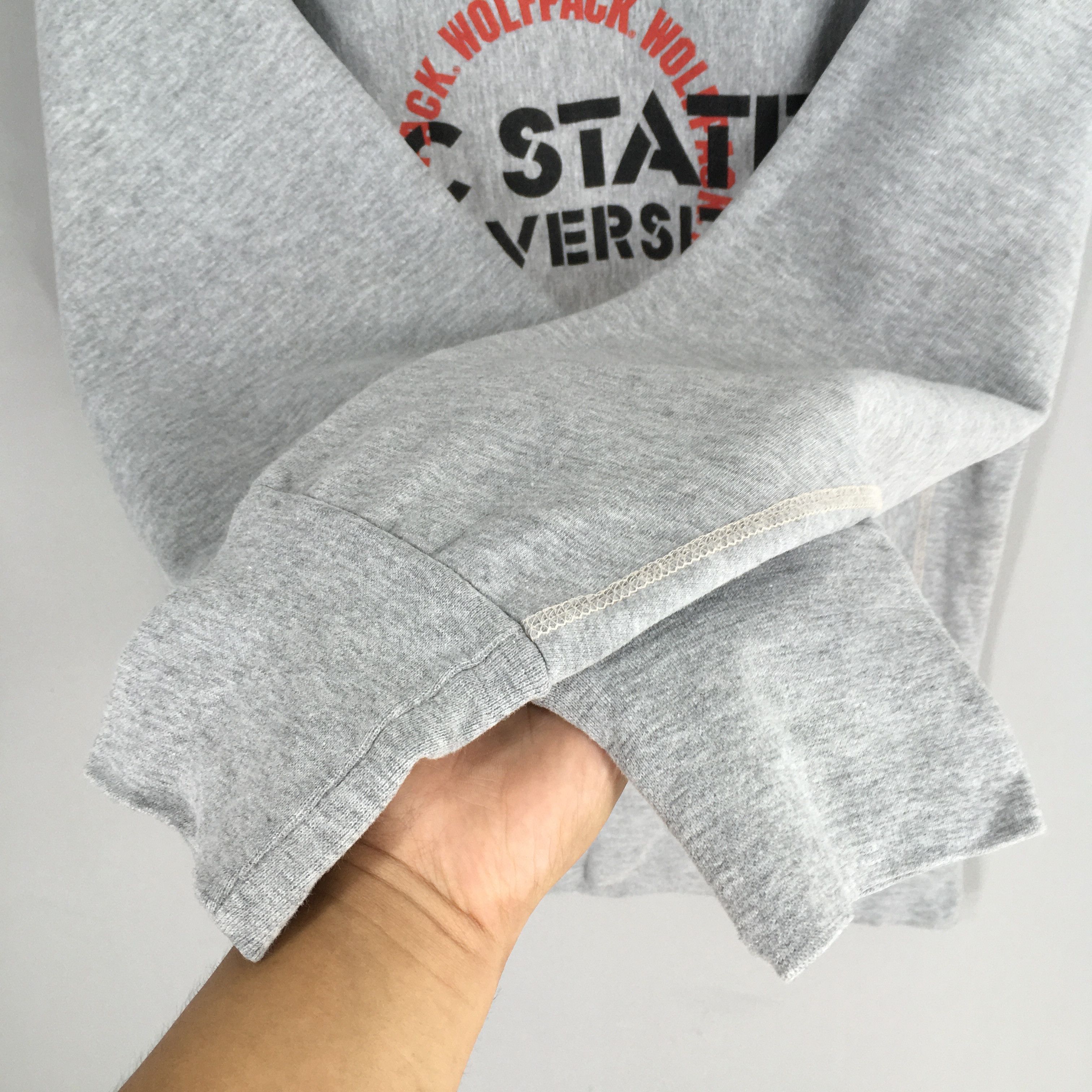 NCAA Vintage NC State University Ncaa Sweatshirt Medium Size US M / EU 48-50 / 2 - 6 Thumbnail