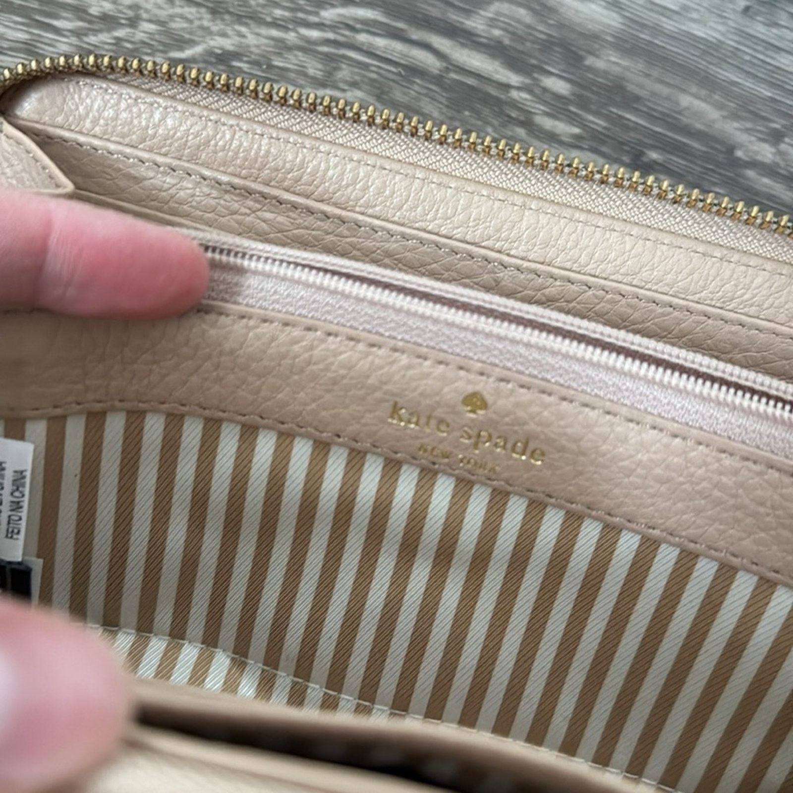 Kate Spade Kate Spade Lena Cream Leather Full Zip Wallet Size ONE SIZE - 7 Thumbnail