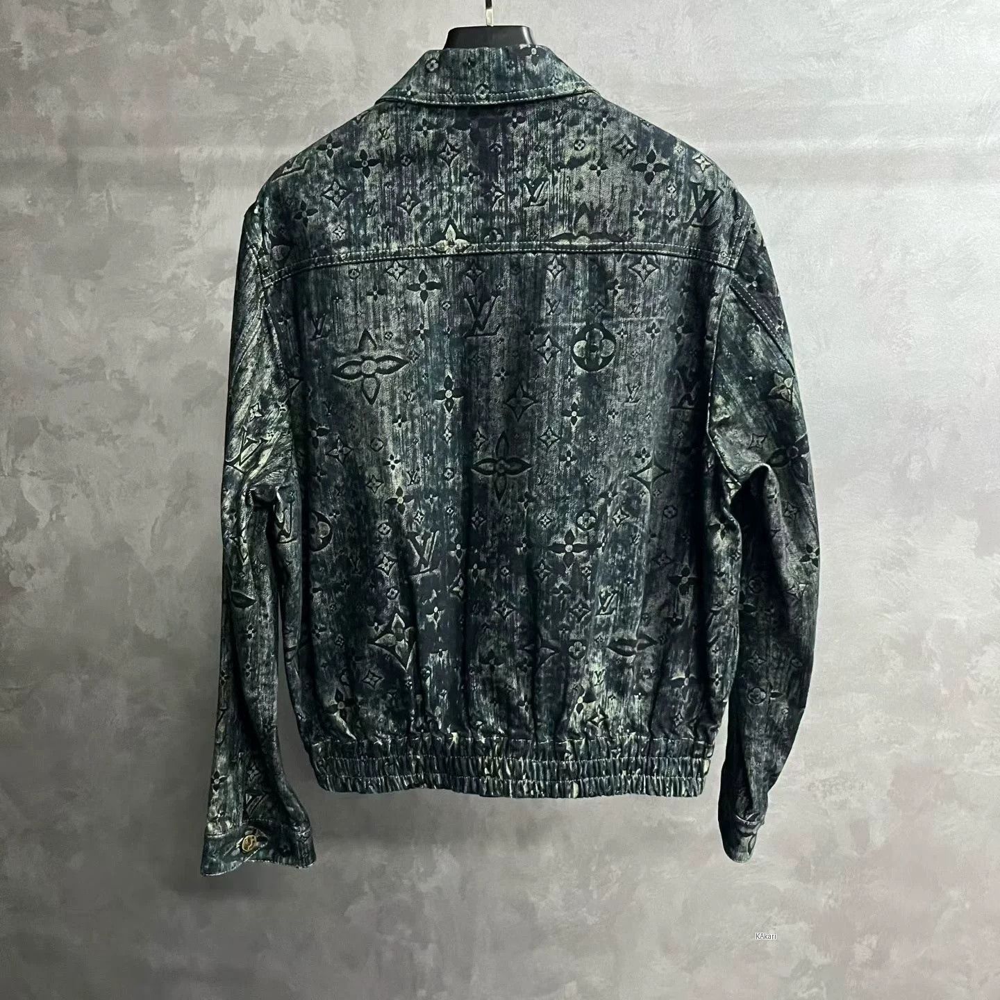 Louis Vuitton Louis Vuitton Gray Logo Denim Jacket Size US L / EU 52-54 / 3 - 2 Thumbnail