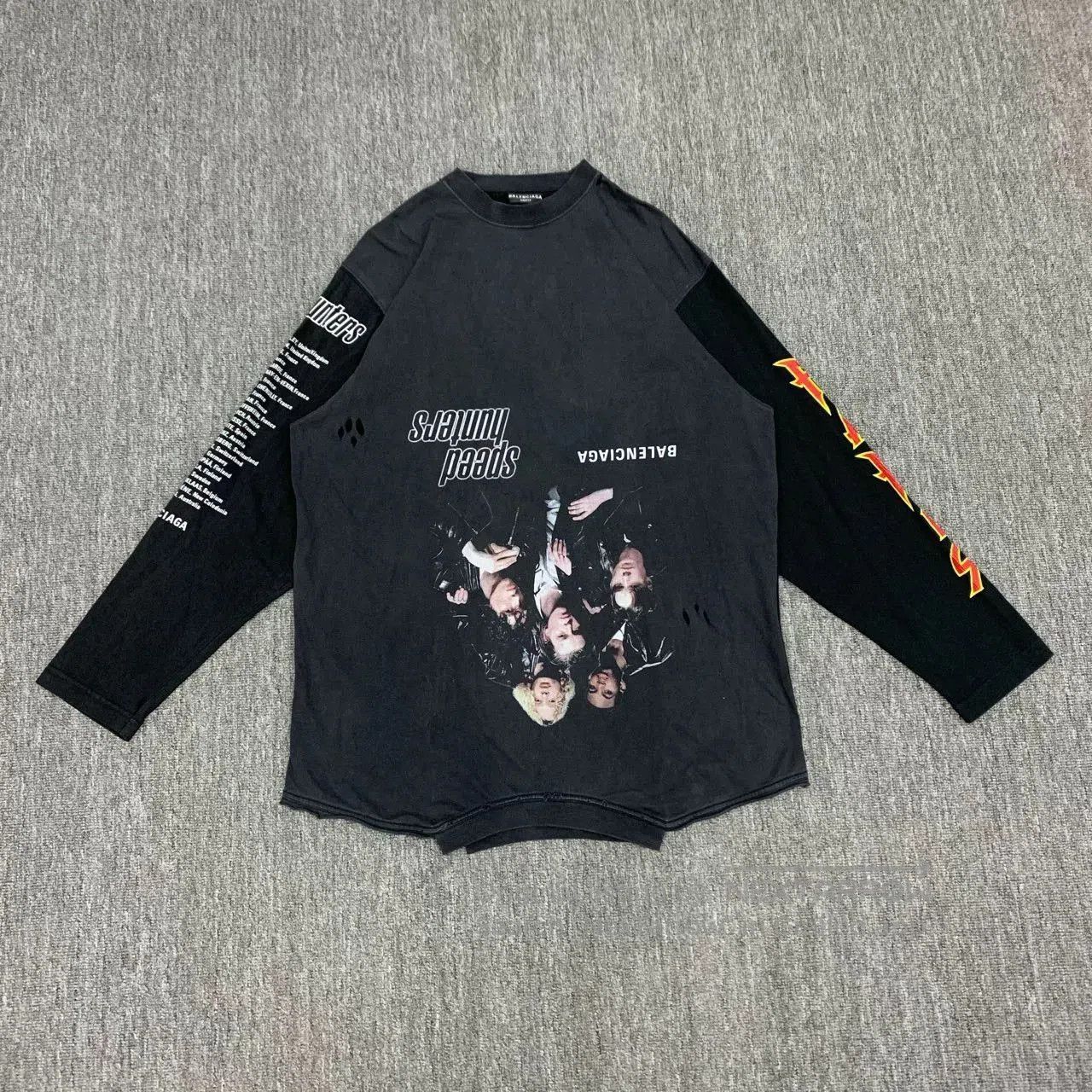 Balenciaga balenciaga black long sleeve logo shirt. Size US S / EU 44-46 / 1 - 1 Thumbnail