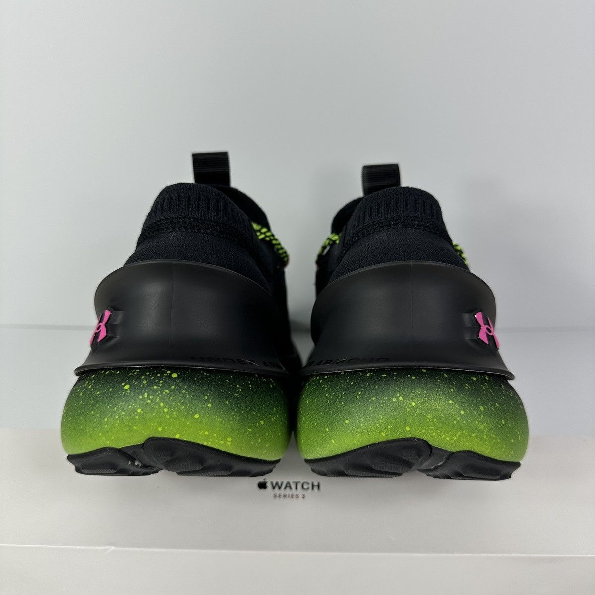 Under Armour HOVR PHANTOM 3 AMP LIME SURGE RUNNING INTELLIKNIT GREEN PINK Size US 9.5 / EU 42-43 - 3 Thumbnail