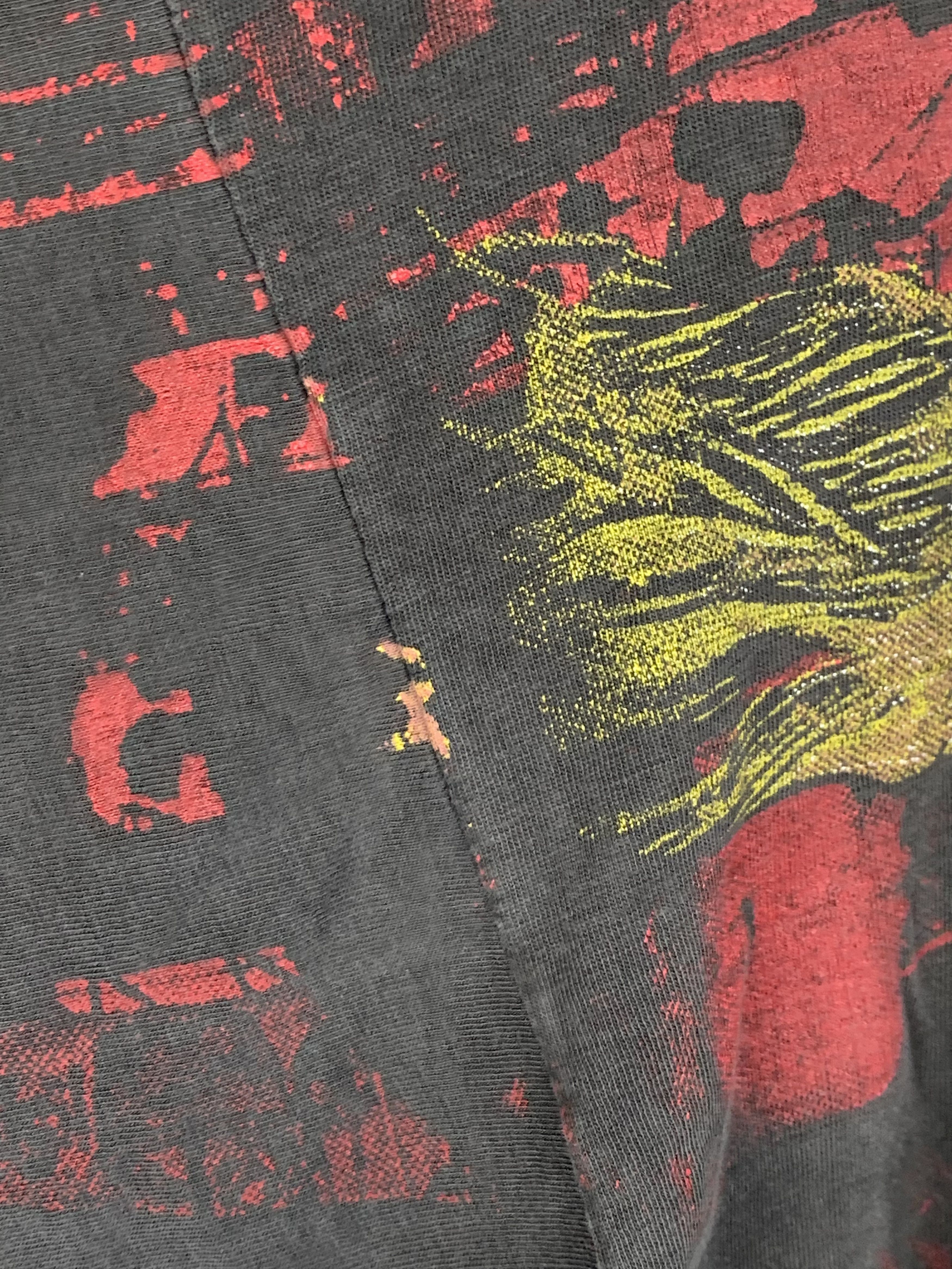 Band Tees × Metallica × Vintage Vintage 90s Metallica All Overprint Bootleg Band Tee TA0304 Size US L / EU 52-54 / 3 - 11 Thumbnail