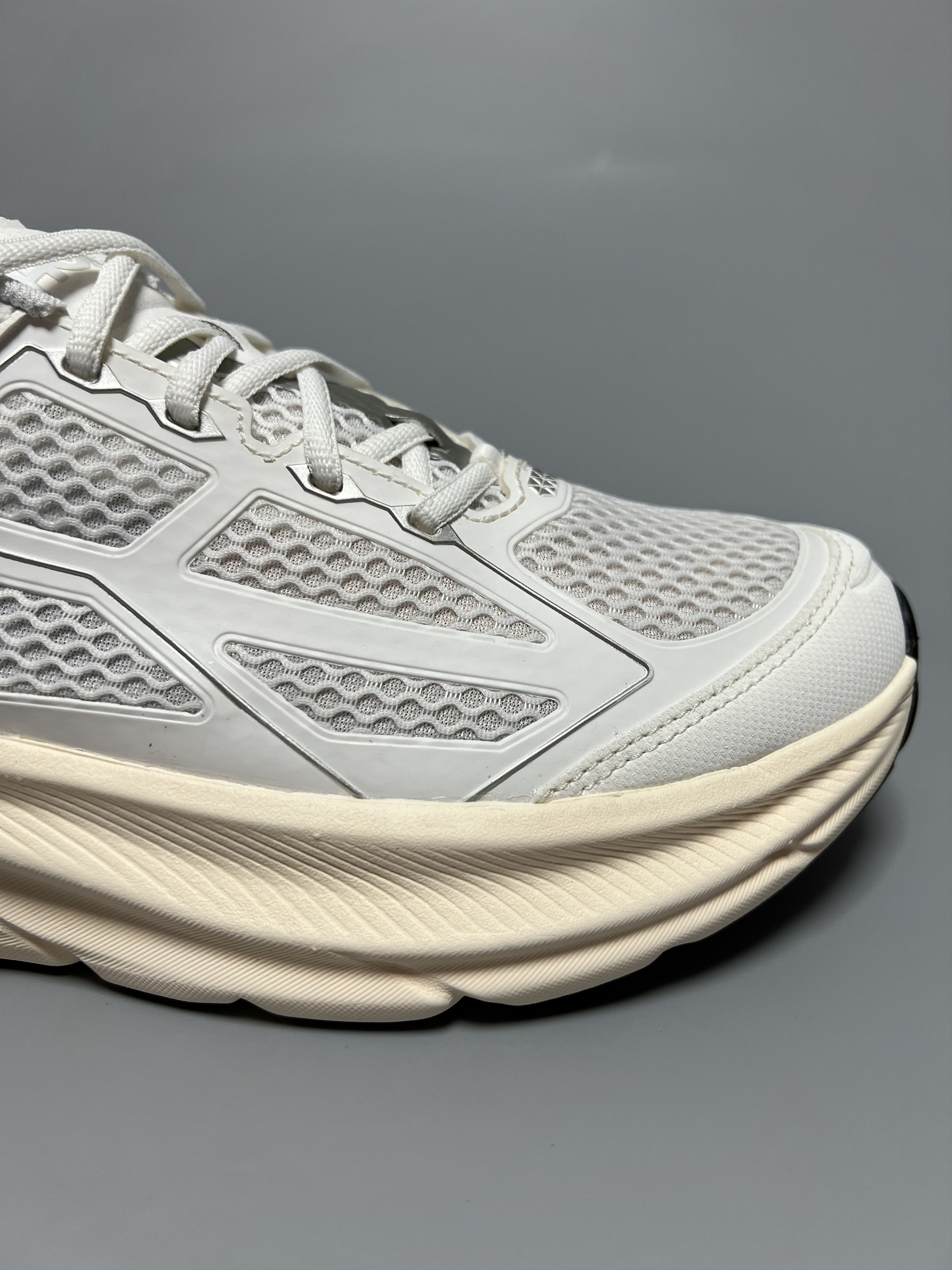 Hoka Hoka One One Clifton One9 Men’s Running Shoes 1155370-FCG Size US 10 / EU 43 - 13 Thumbnail