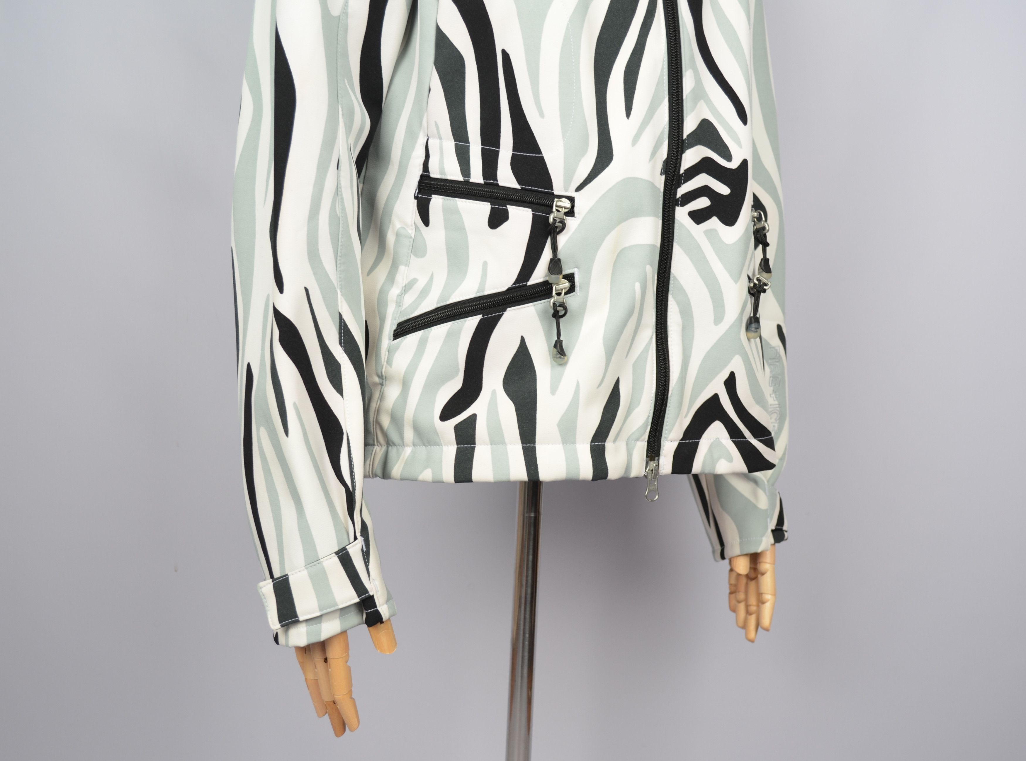 Bogner Bogner Softshell Windbreaker Hooded Stretchy Jacket Size L Size L / US 10 / IT 46 - 12 Thumbnail