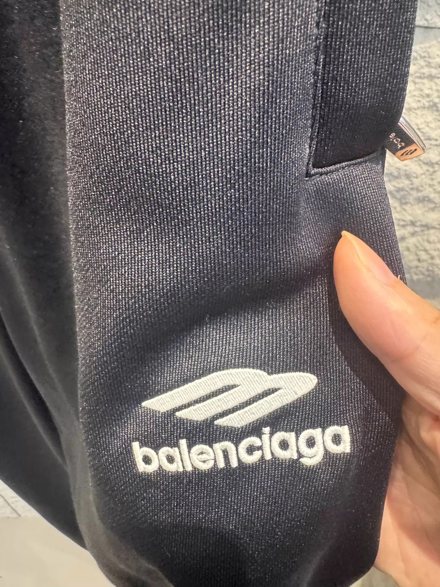 Balenciaga Balenciaga 3B Print Black Track Pants XS Unisex Size 25" / US 0 / IT 36 - 2 Thumbnail