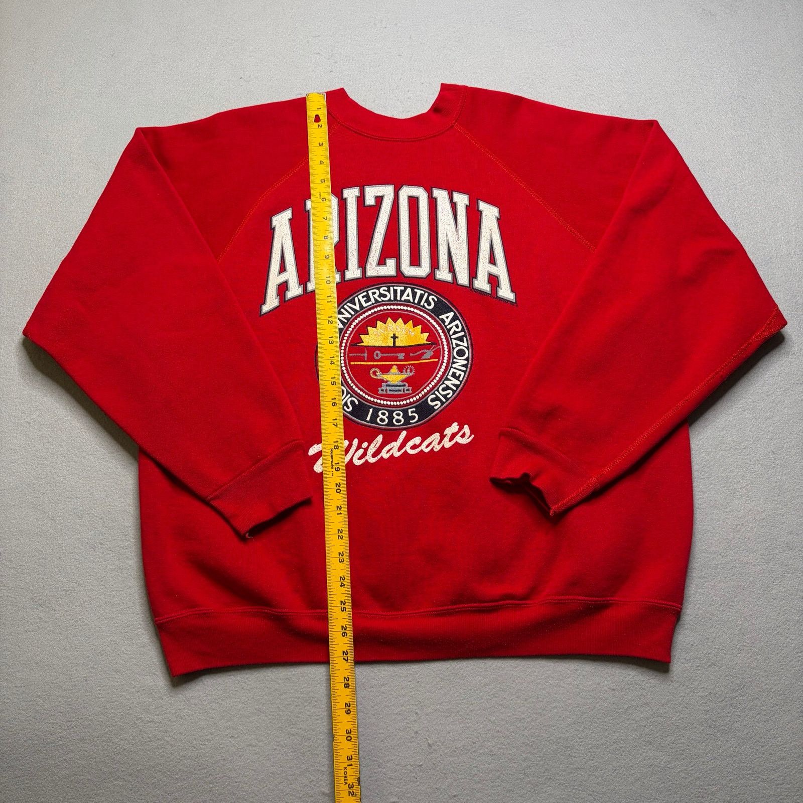 Vintage Vintage Arizona Wildcats Crewneck Sweatshirt XL Red USA Made Size US XL / EU 56 / 4 - 5 Thumbnail