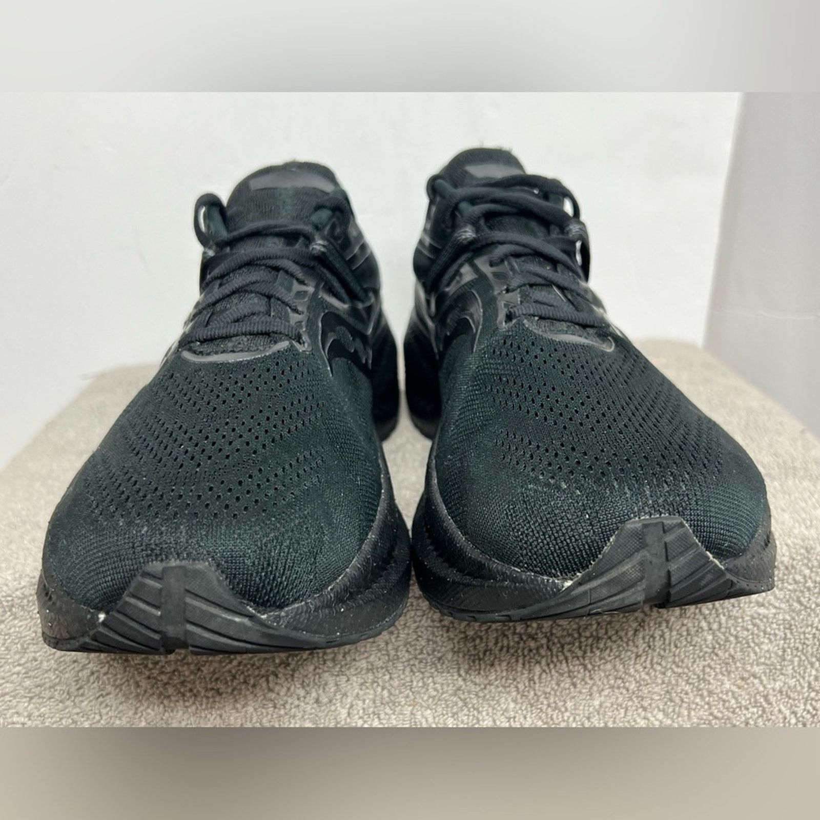 Saucony Saucony Mens Triumph 20 S20759-12 Black Running Shoes EUC Size US 12 / EU 45 - 5 Thumbnail