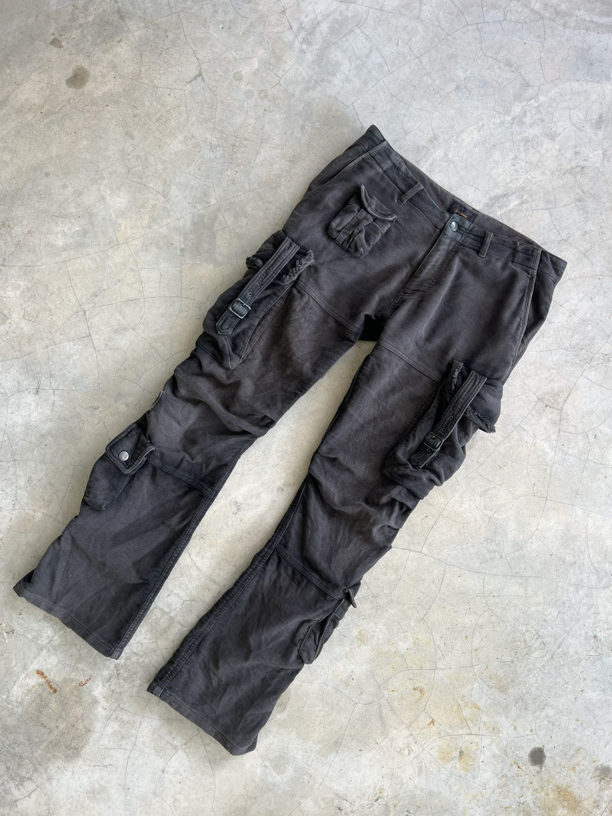 Tete Homme VINTAGE TETE HOMME Multi-Pocket Sun Faded Cargo Flare Pants Size US 32 / EU 48 - 2 Thumbnail