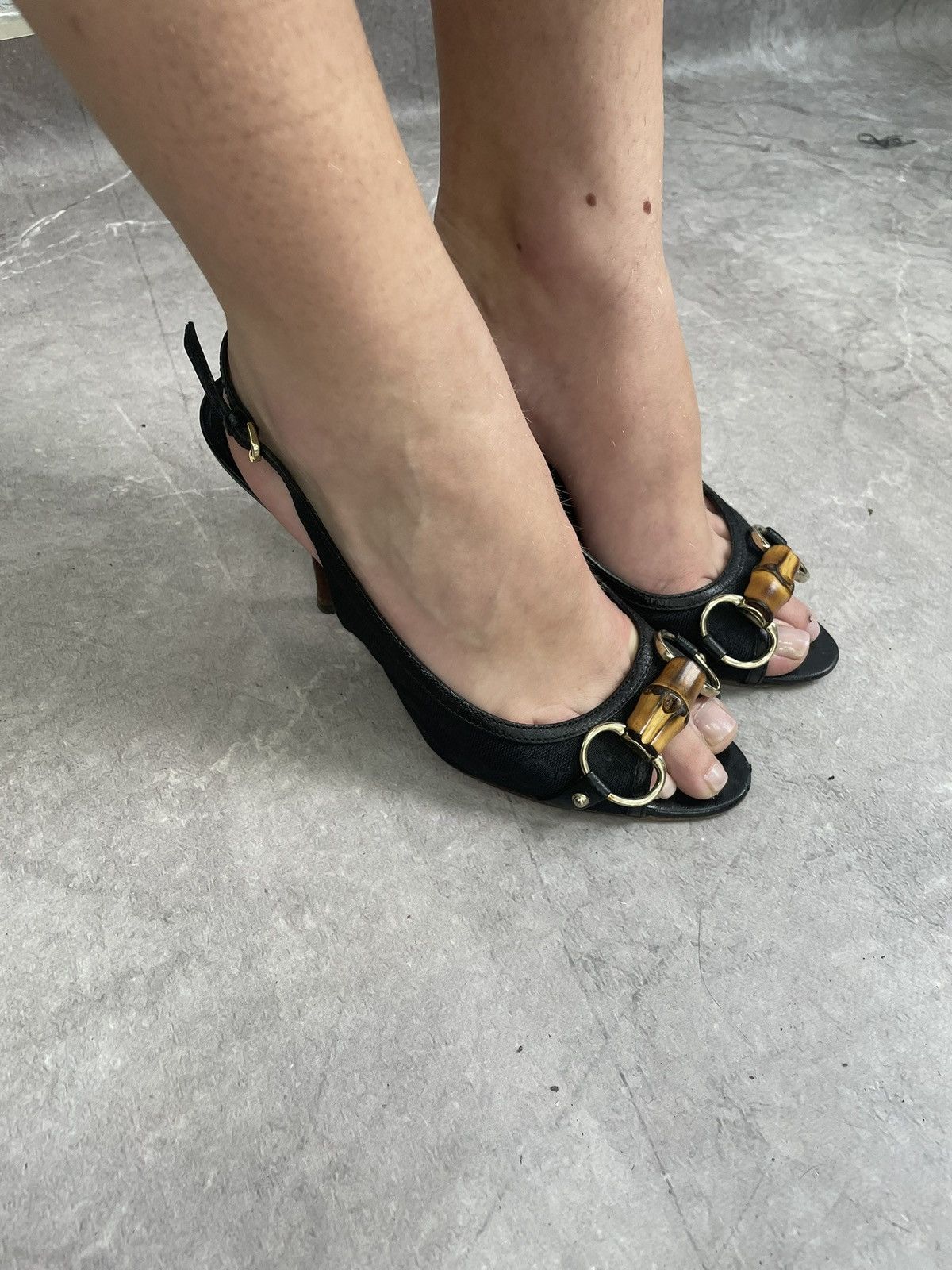 Gucci Vintage y2k monogram Gucci heel hype shoes Size US 7.5 / IT 37.5 - 3 Thumbnail