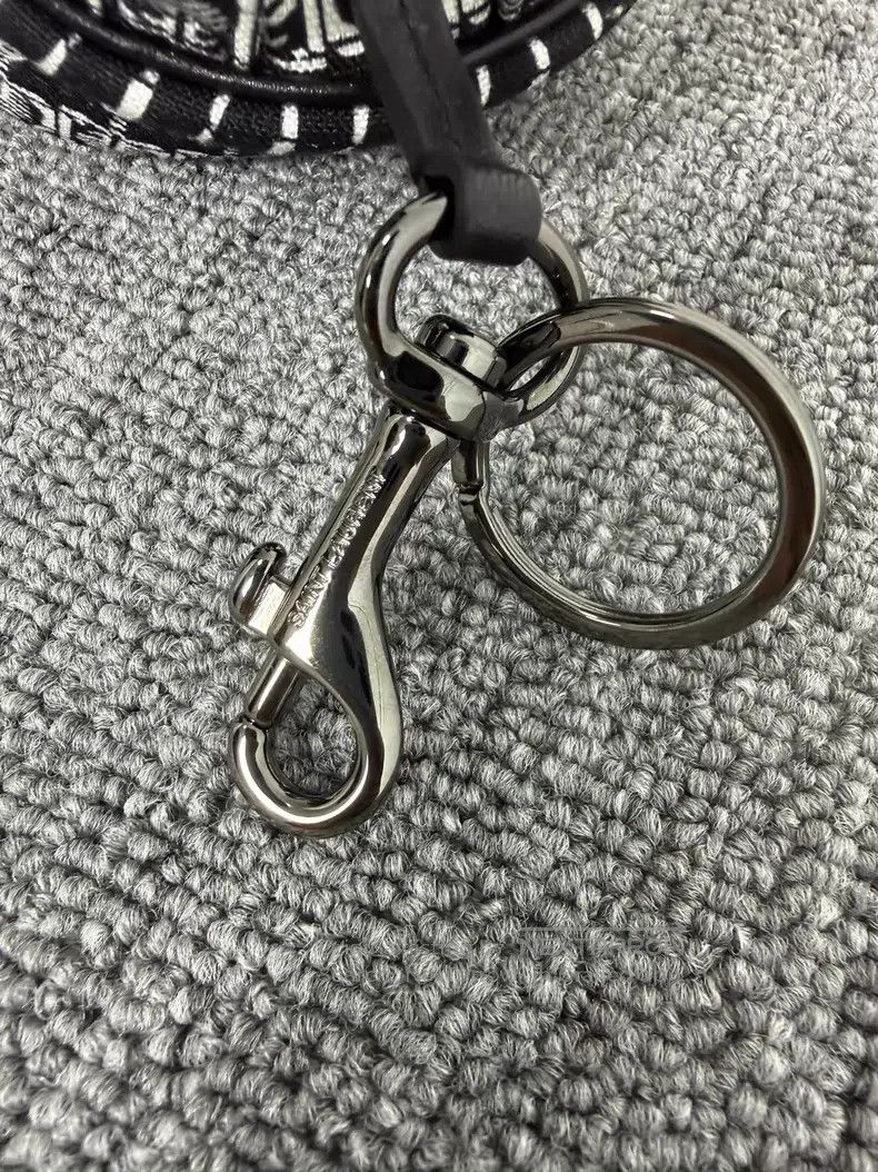 Saint Laurent Paris Saint Laurent Paris Mini Skull Double Shoulder Bag Keychai Size ONE SIZE - 5 Thumbnail