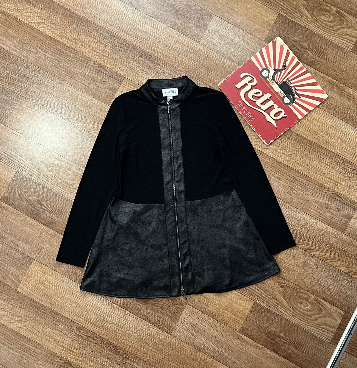 Joseph Ribkoff Joseph Ribkoff Fit & Flare Leather Elements Jacket Size L / US 10 / IT 46 - 1 Thumbnail