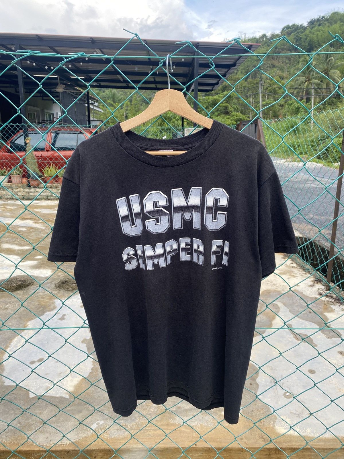 Fruit Of The Loom Vintage 90’s USMC tshirt Size US L / EU 52-54 / 3 - 1 Thumbnail