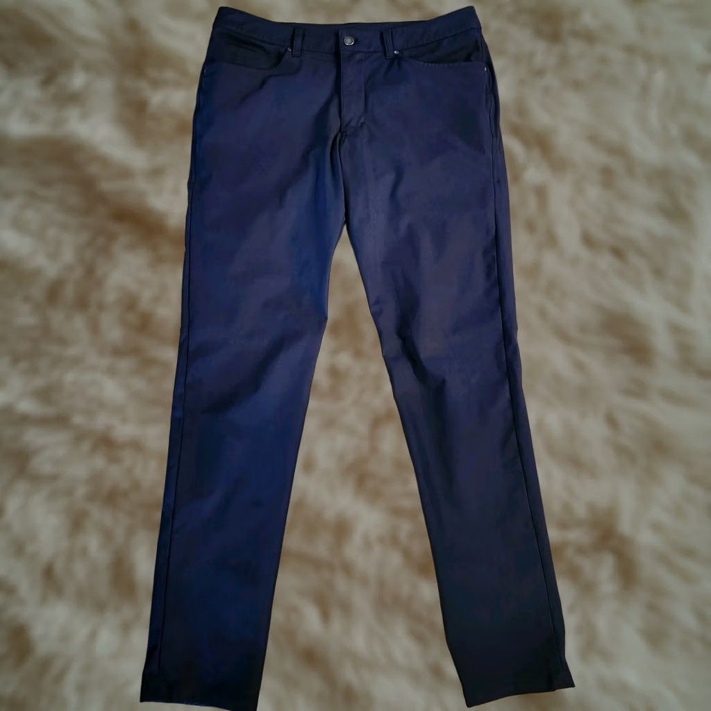 Lululemon Item Specifications: Age: 8 Size US 33 - 1 Thumbnail