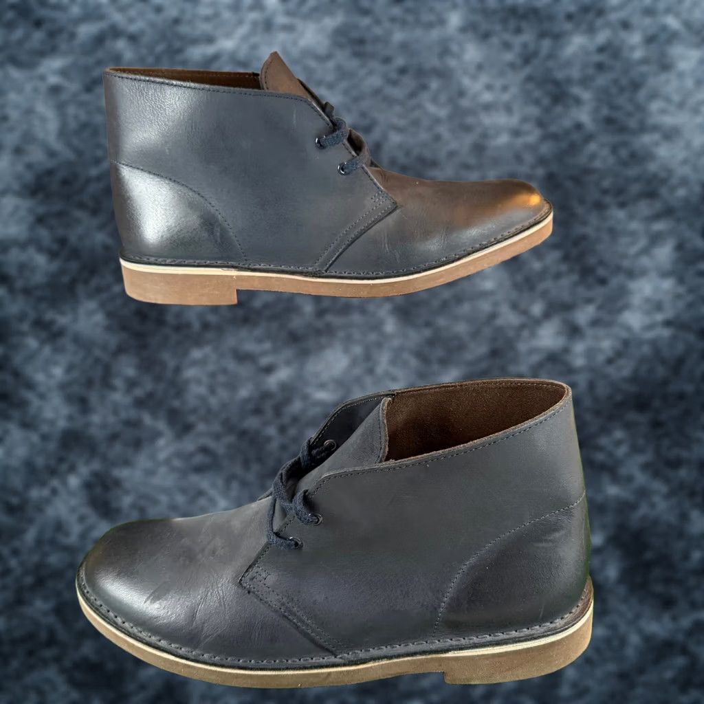 Clarks Clarks Desert Boots Mens 9.5 Navy Blue Leather Chukka Boots 261123167085 Size US 9 / EU 42 - 1 Thumbnail