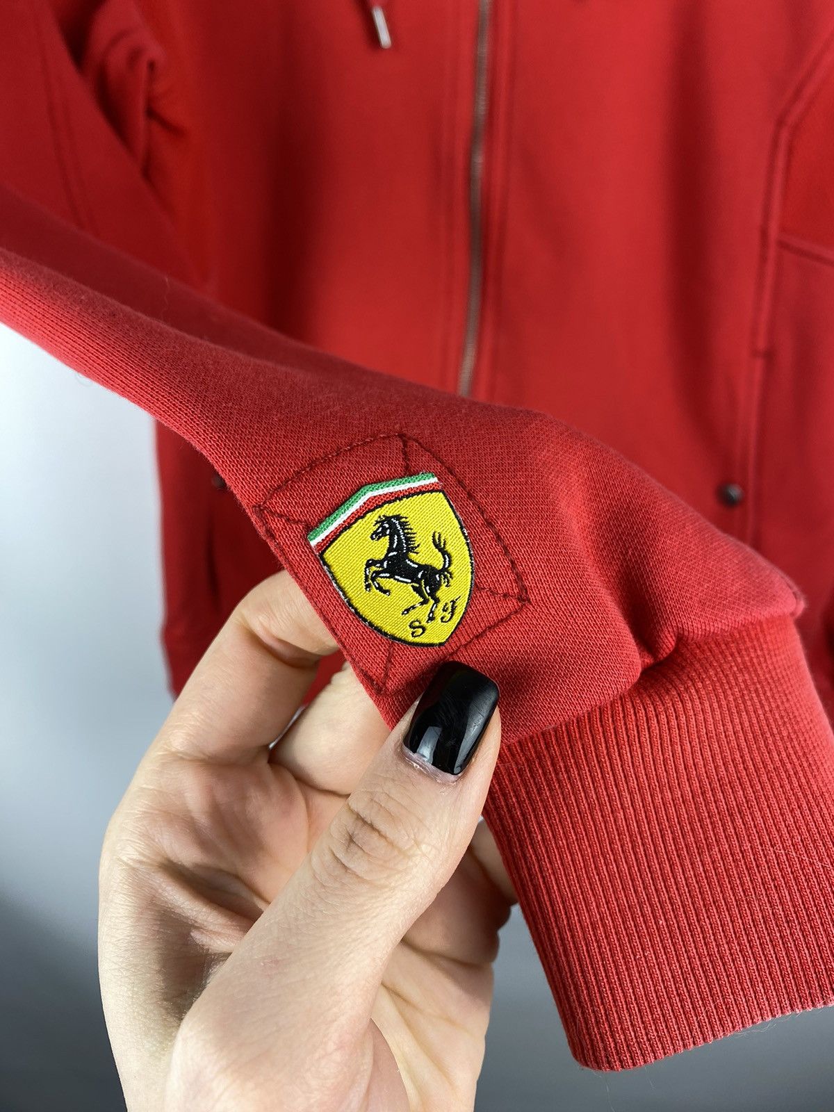 Ferrari × Puma Puma Ferrari men’s heavy cotton full zip hoodie size L Size US L / EU 52-54 / 3 - 14 Thumbnail