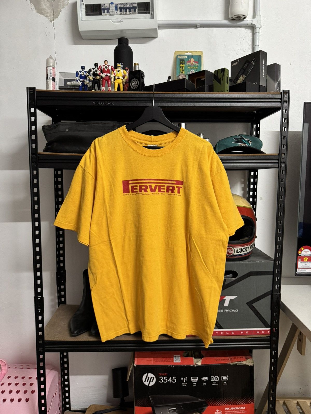 Pirelli × Vintage VINTAGE PIRELLI RIPOFF PERVERT WORDING TEE Size US XL / EU 56 / 4 - 1 Thumbnail
