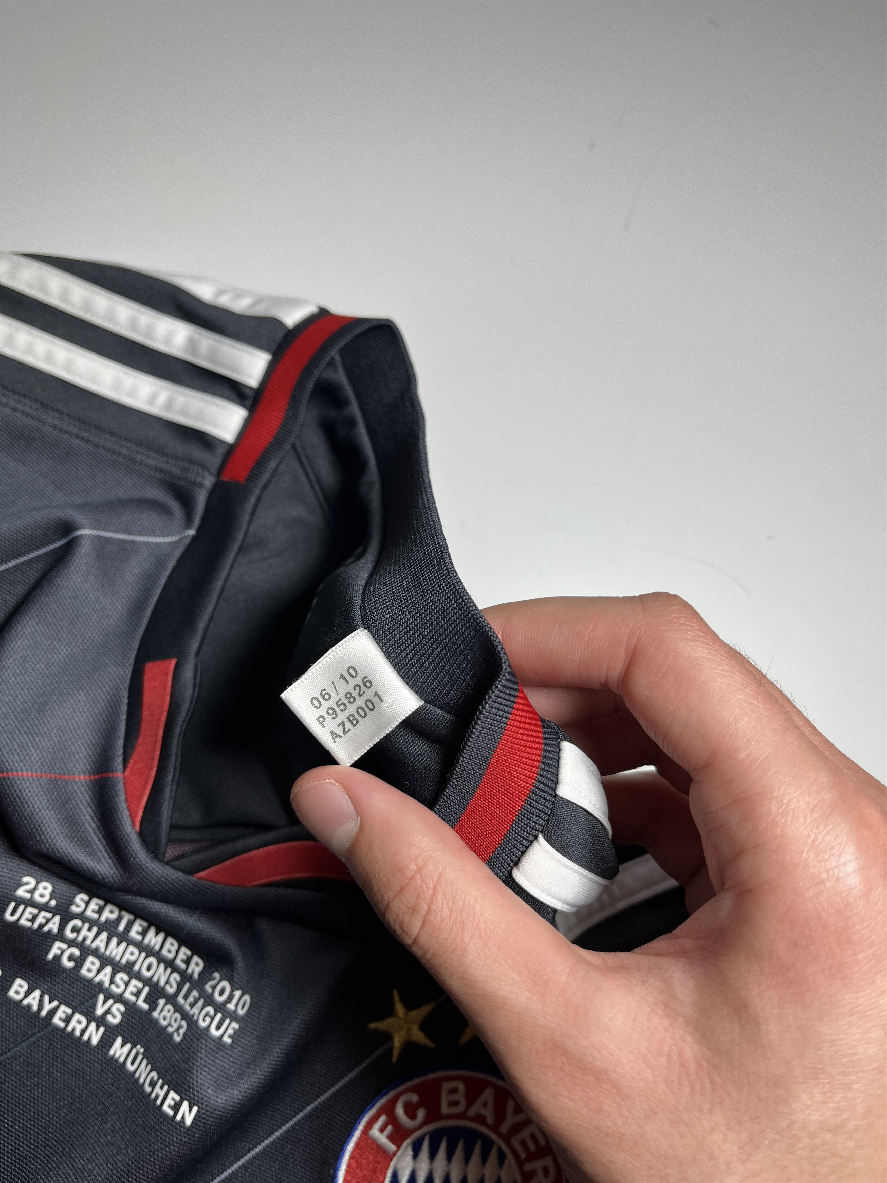 Adidas Bayern Munich 10-11 3rd Match Issue Champions League Jersey Size US L / EU 52-54 / 3 - 11 Thumbnail