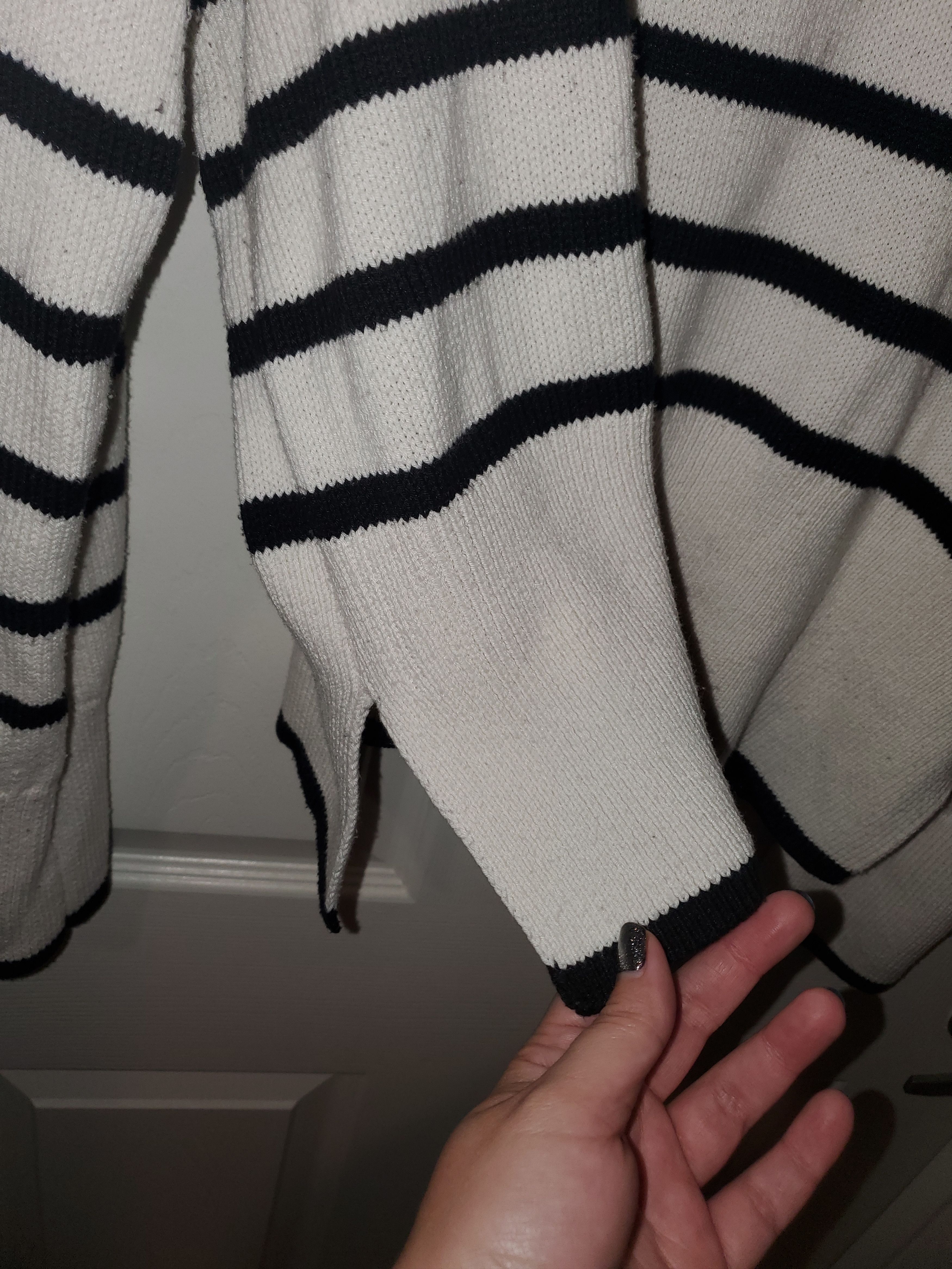 Other Sincerely Jules Black + White Striped Sweater (size L) Size L / US 10 / IT 46 - 5 Thumbnail