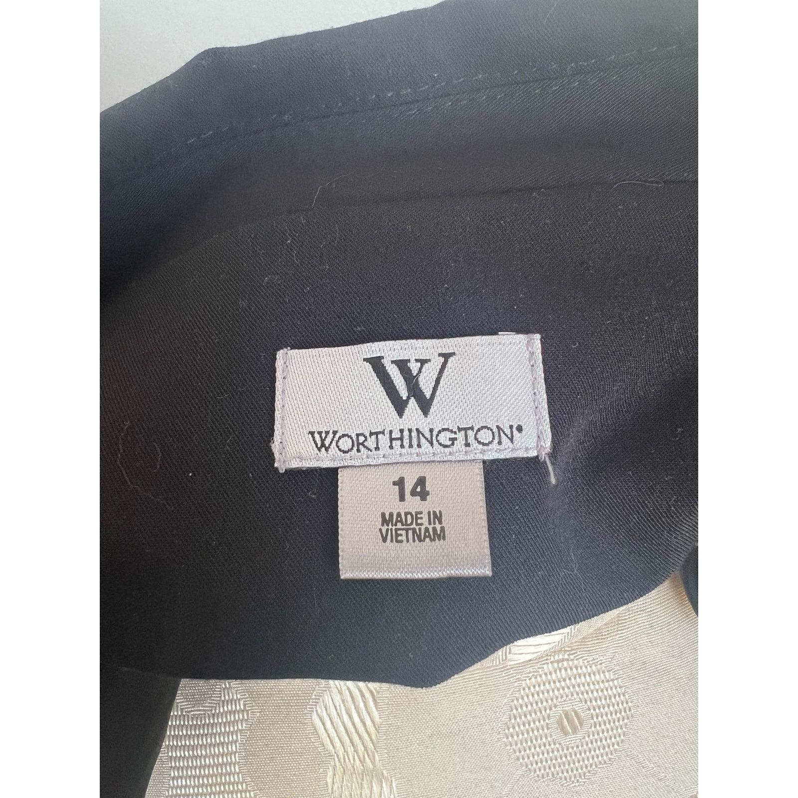 Worthington Worthington Single Buttoned Classic Black Blazer Size 14 Size XL / US 12-14 / IT 48-50 - 7 Thumbnail