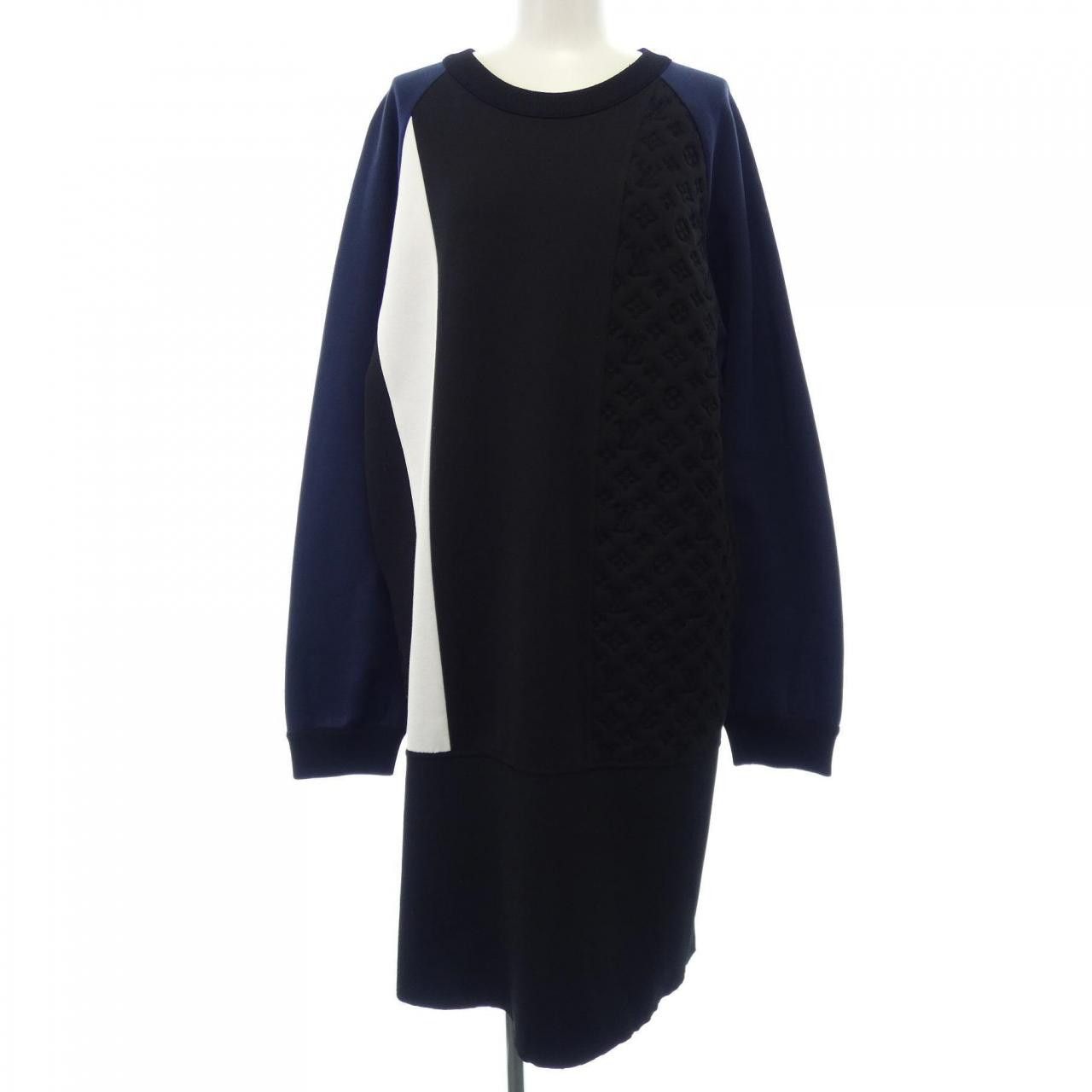 Louis Vuitton Louis Vuitton Louis Vuitton Dress Others Dresses FHDR35FED DUTY FREE for USA Size ONE SIZE - 1 Thumbnail