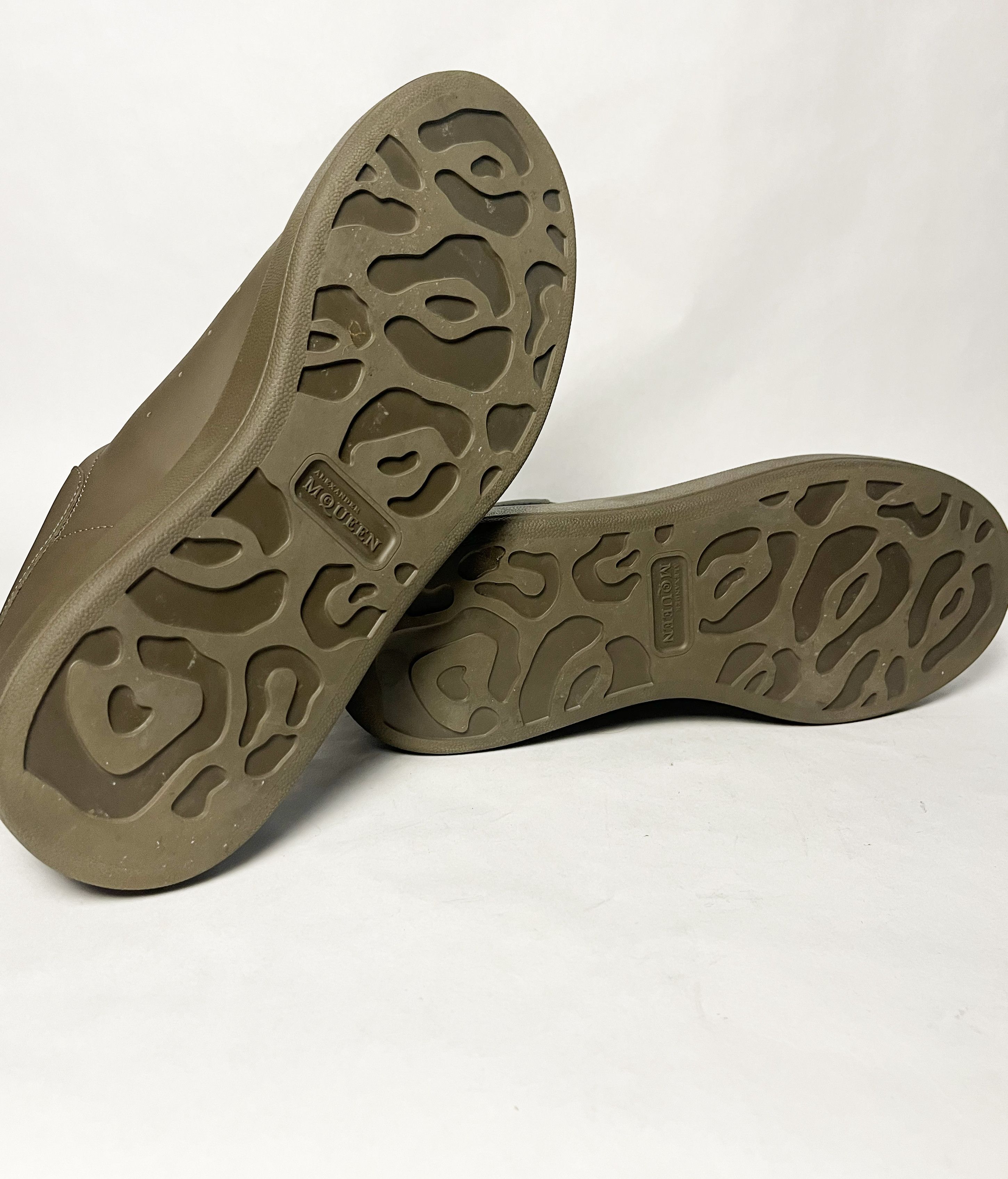 Alexander McQueen NEW - Alexander McQueen - Larry Oversized sneakers in Khaki Size US 9 / EU 42 - 14 Thumbnail