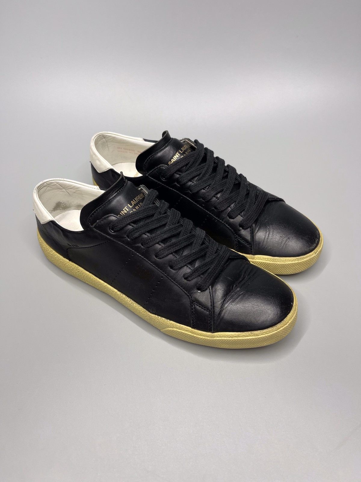 Saint Laurent Paris Saint Laurent Paris Leather Low-Top Sneakers SL/06 Size US 8.5 / IT 38.5 - 2 Thumbnail