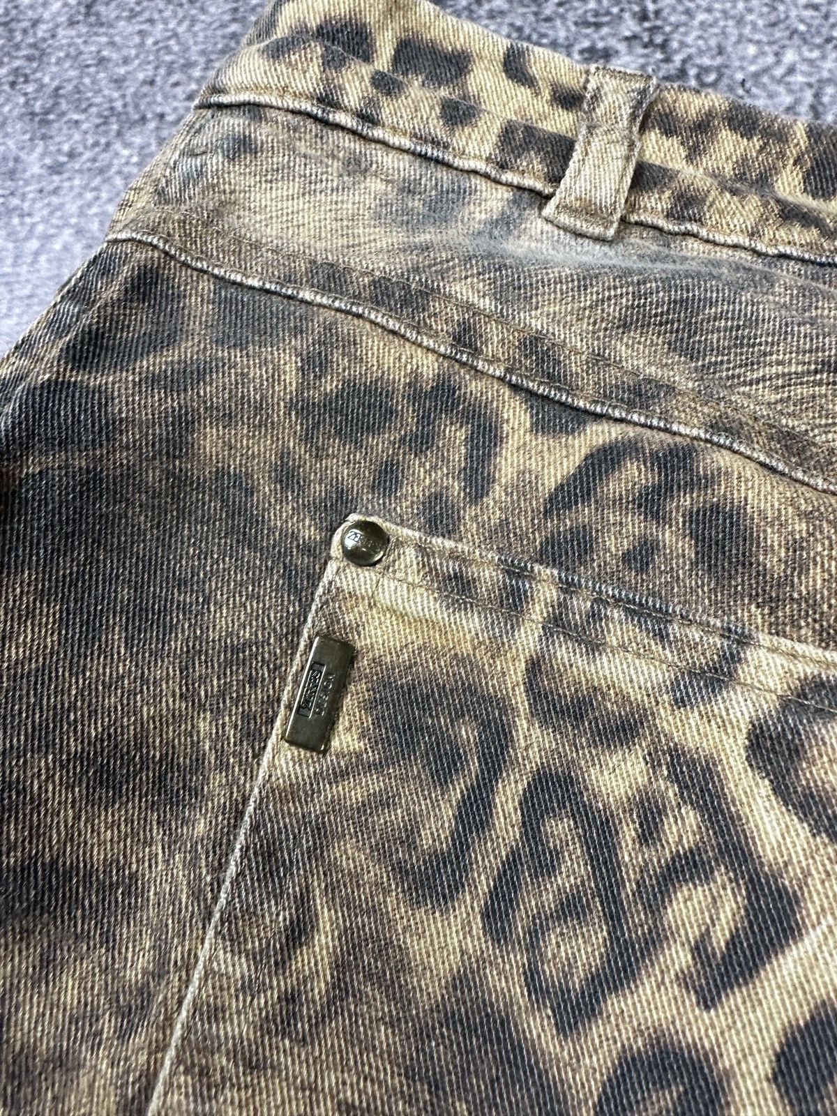 Vintage Y2K Leopard Pants 90s Avant Garde Streetwear ALT Women M Size 28" / US 6 / IT 42 - 9 Thumbnail