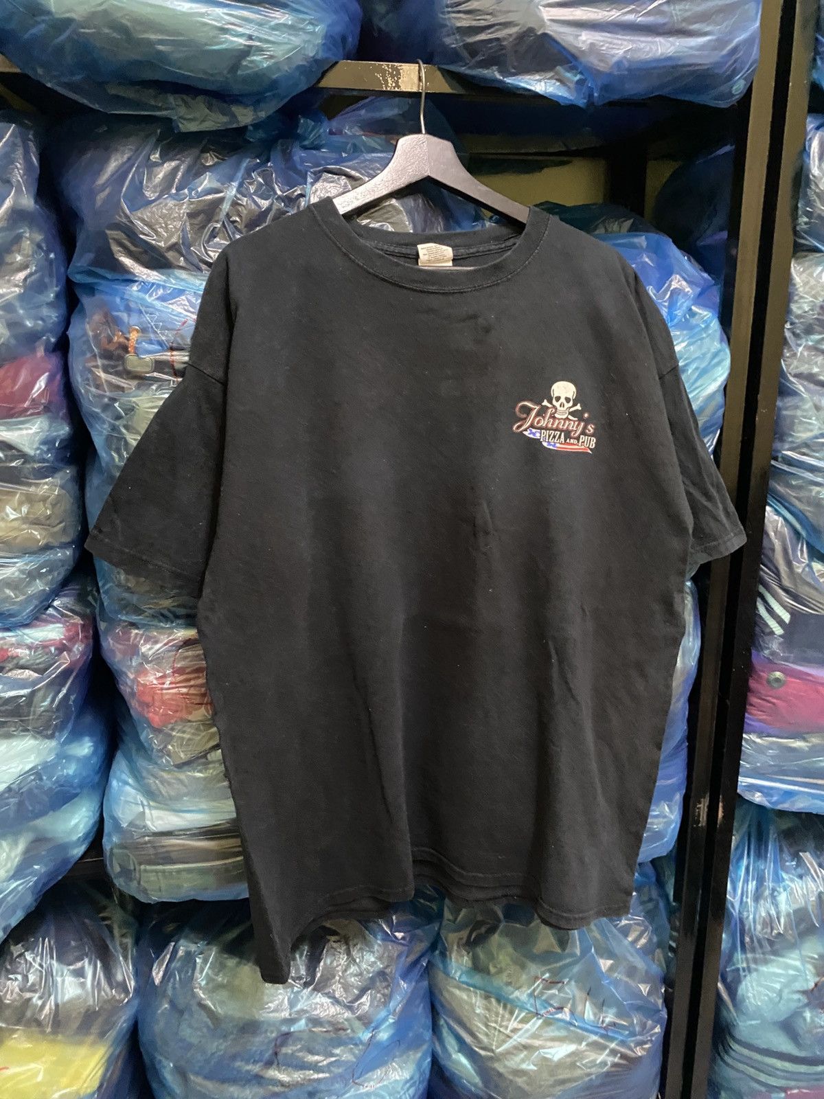 Other VINTAGE JOHNNY PIZZA AND PUB TSHIRT Size US XL / EU 56 / 4 - 4 Thumbnail