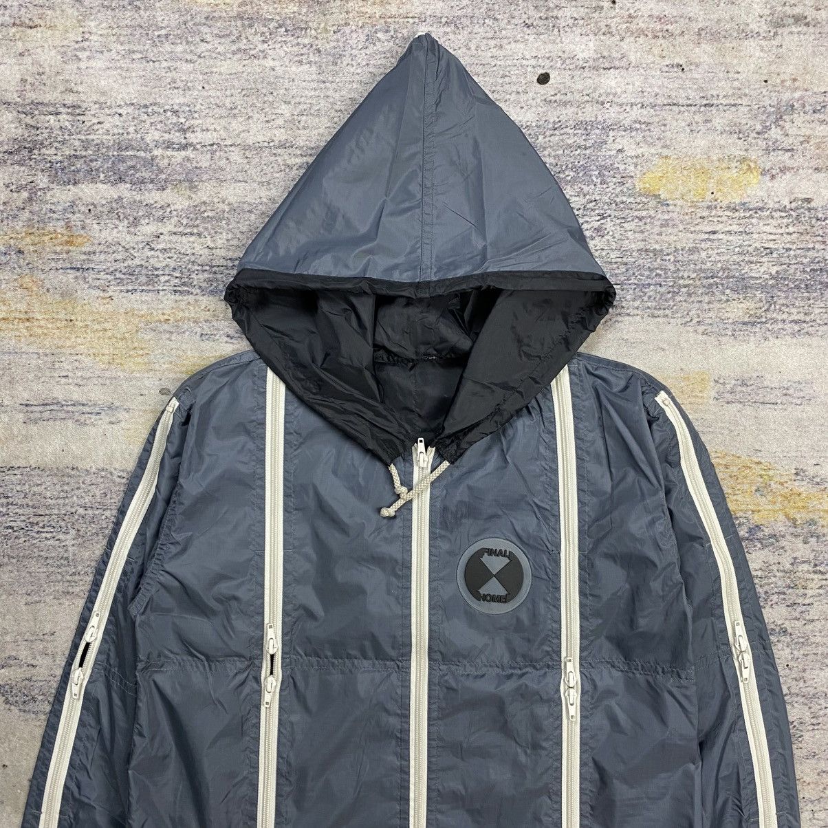 Final Home Final home survival jacket Size US S / EU 44-46 / 1 - 5 Thumbnail