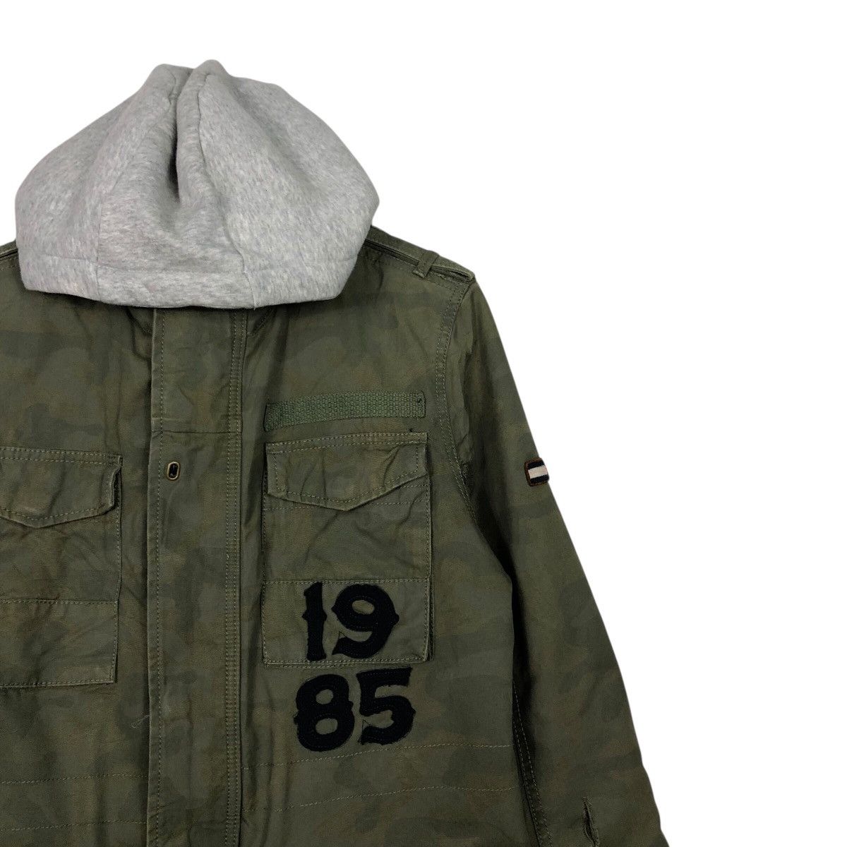 Japanese Brand Vintage Biker Streetwear Jacket Tommy Hilfiger Multi Pocket Size US M / EU 48-50 / 2 - 7 Thumbnail