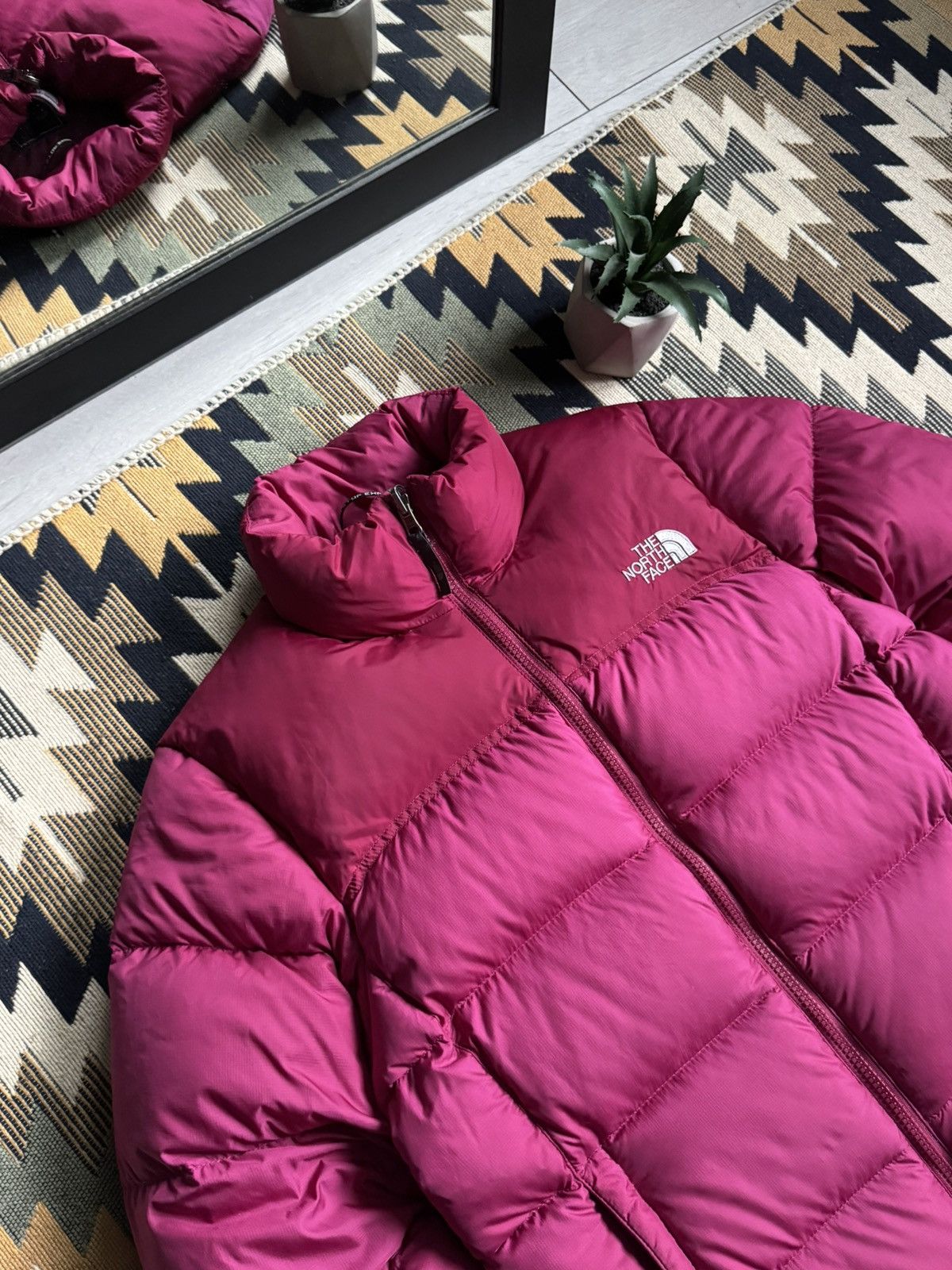 The North Face The North Face 700 Nuptse Puffer Jacket Size M / US 6-8 / IT 42-44 - 4 Thumbnail